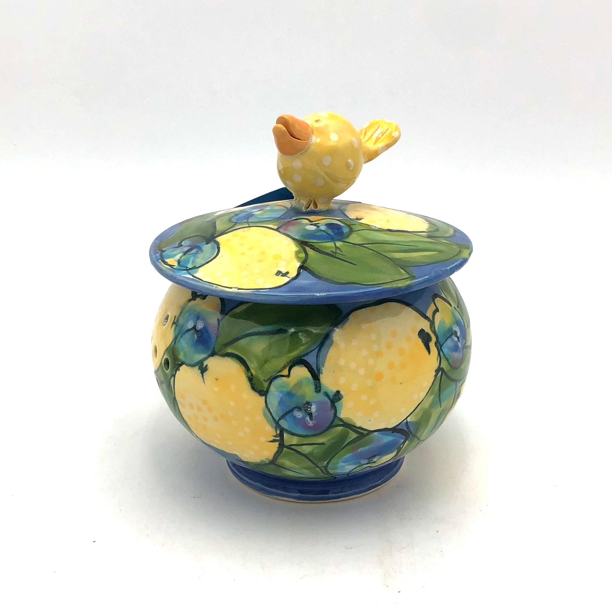 Susan & Peter Stark Ceramic Garlic Keeper - Airtight Blue Garlic Storage Container for Kitchen, Pantry - Perfect for Fresh Garlic, Onions & Vegetables Storage