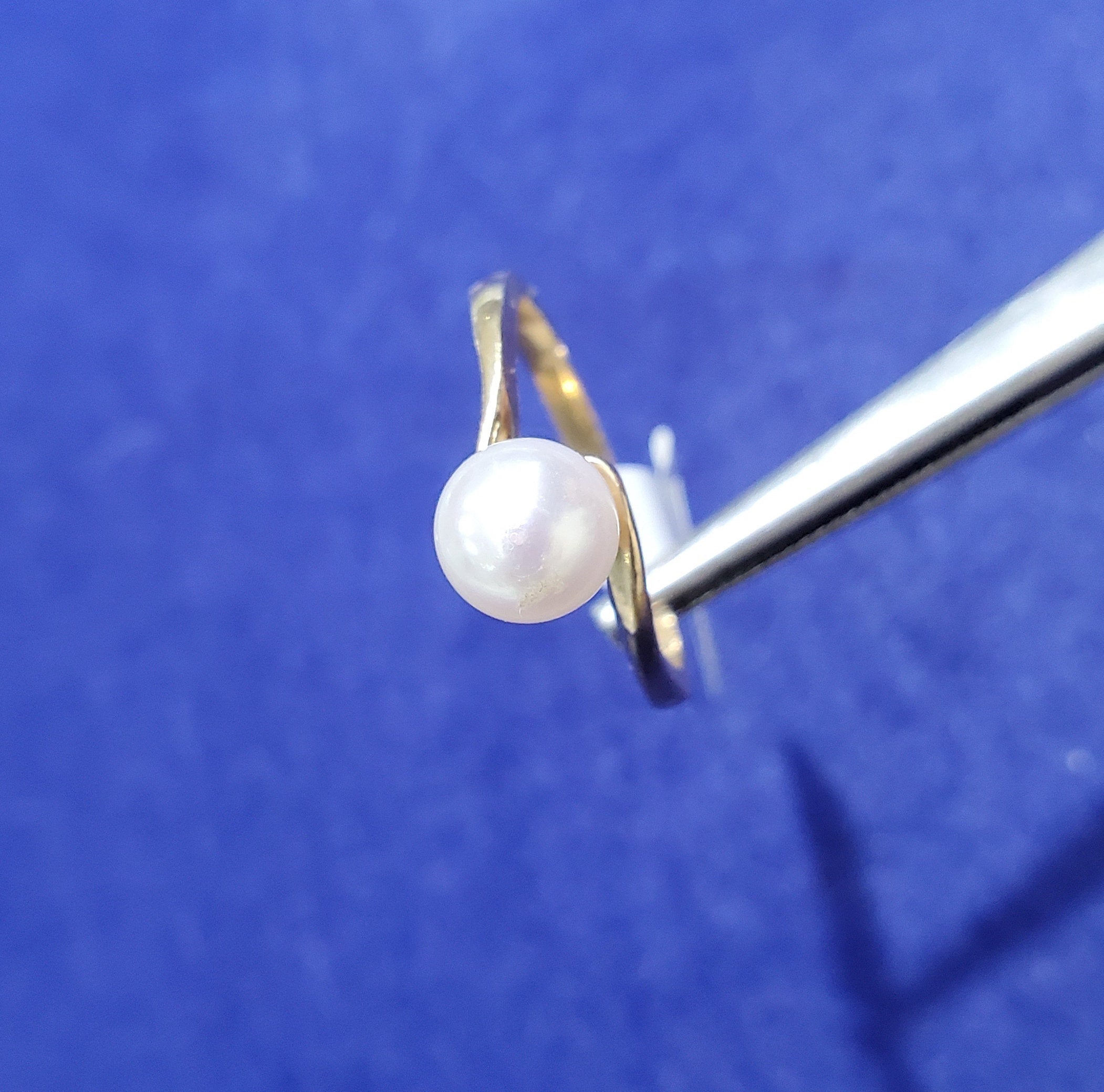 14K Yellow Gold Solitaire Cultured Pearl Ring for Women - Elegant Jewelry Gift for Brides, Anniversaries & Special Occasions