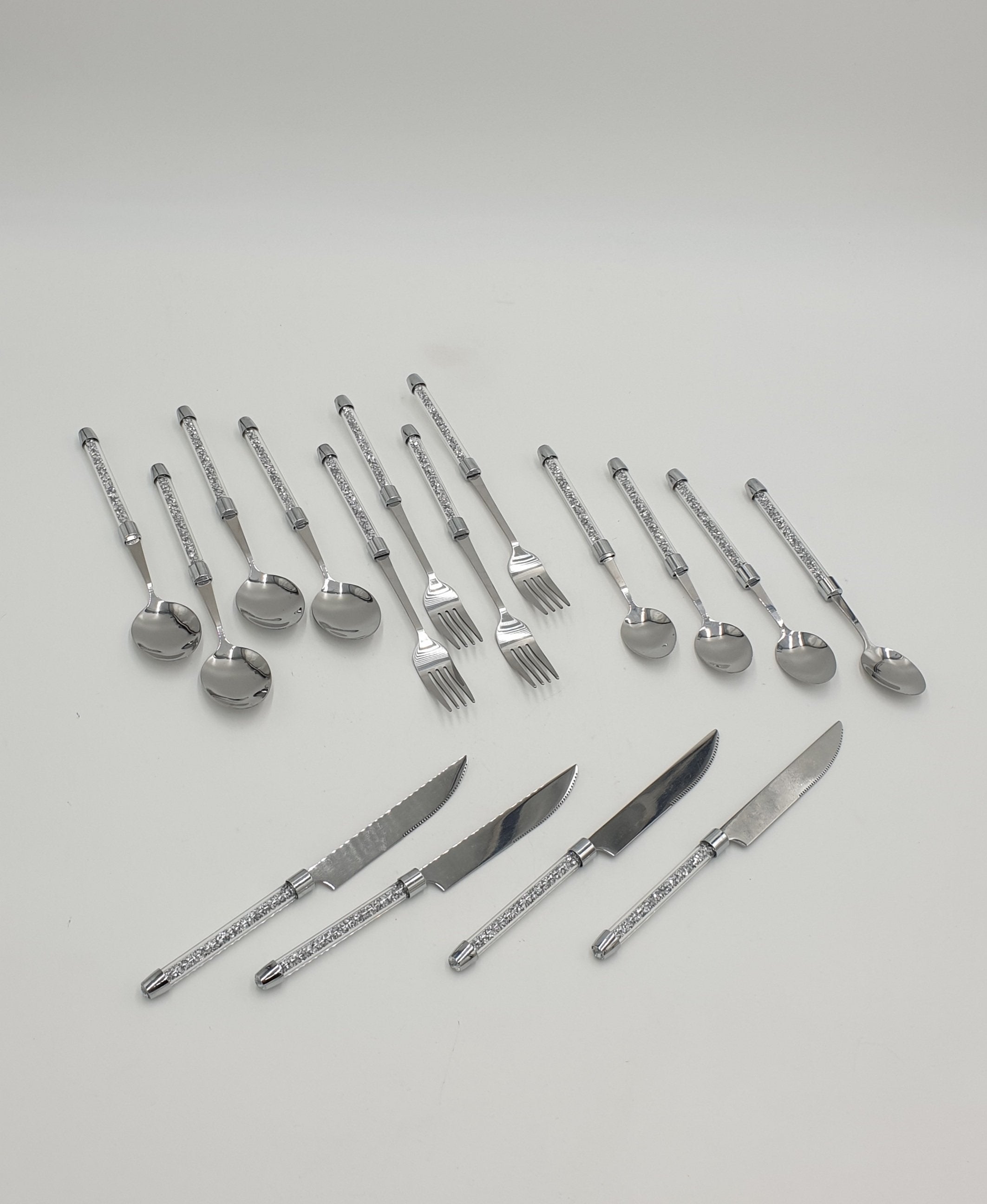 16-Piece Silver Glitter Cutlery Set - Elegant Flatware for Parties, Weddings & Special Occasions - Shimmering Dining Utensils for Glamorous Events