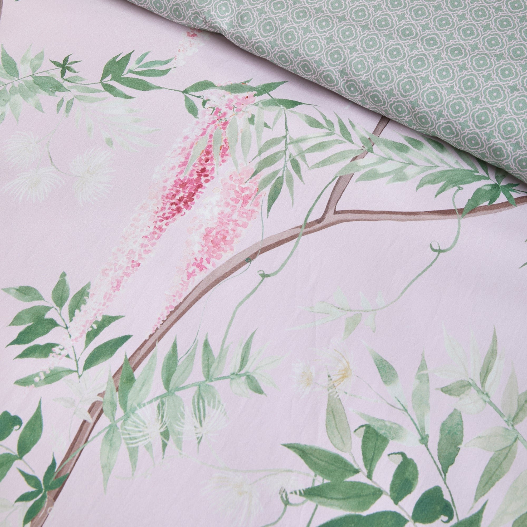 Soiree Enya Duvet Cover Set - Soft Pink Luxury Bedding, Queen Size 3-Piece Set with Pillow Shams - Perfect for Master Bedroom, Guest Room & Cozy Home Decor