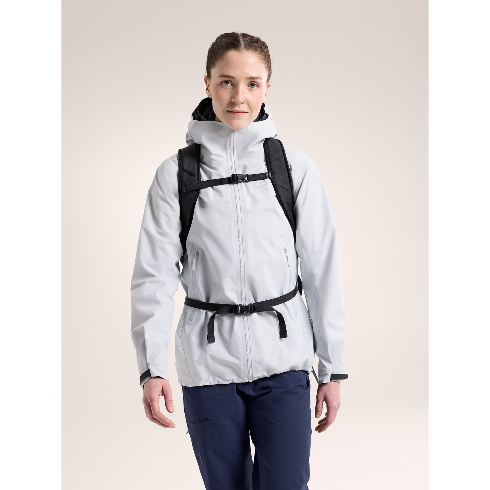 Arc'teryx Mantis 16 Backpack - Lightweight Hiking Daypack for Men & Women - Water-Resistant Travel Backpack for Outdoor Adventures, Commuting & Daily Use