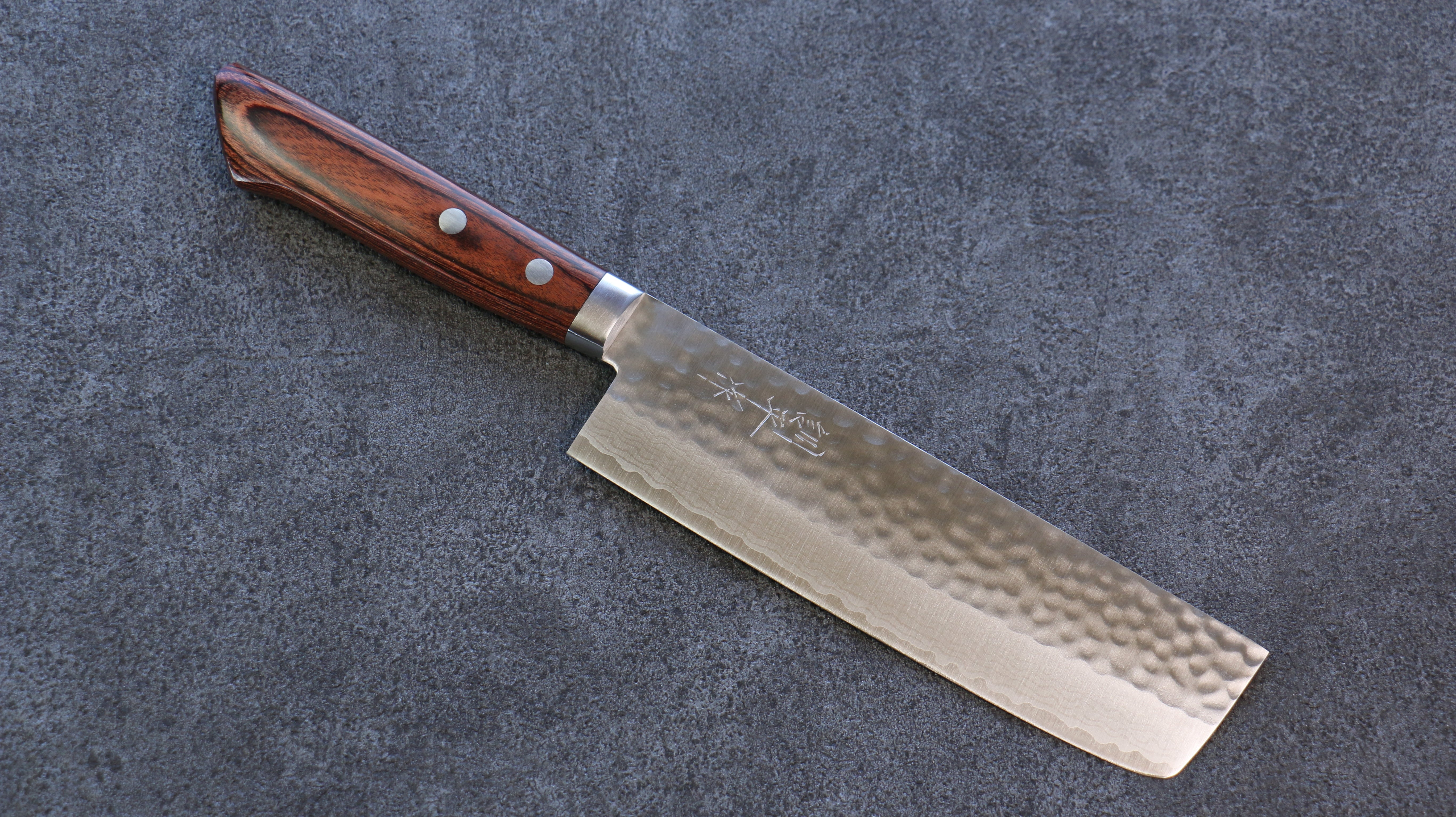 Premium Kunihira Kokuryu VG10 Hammered Damascus Usuba Knife 165mm with Mahogany Handle - Japanese Chef Knife for Slicing, Dicing & Precision Vegetable Cutting
