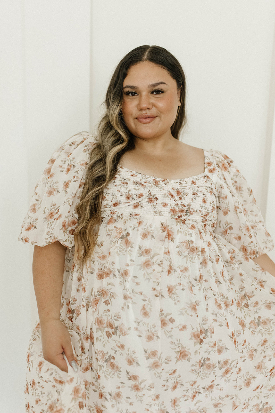 Harlow Maxi Dress in Ivory Floral - Bump Friendly Maternity Dress & Inclusive Sizing (S-3XL) | Perfect for Pregnancy, Beach Vacations & Summer Weddings