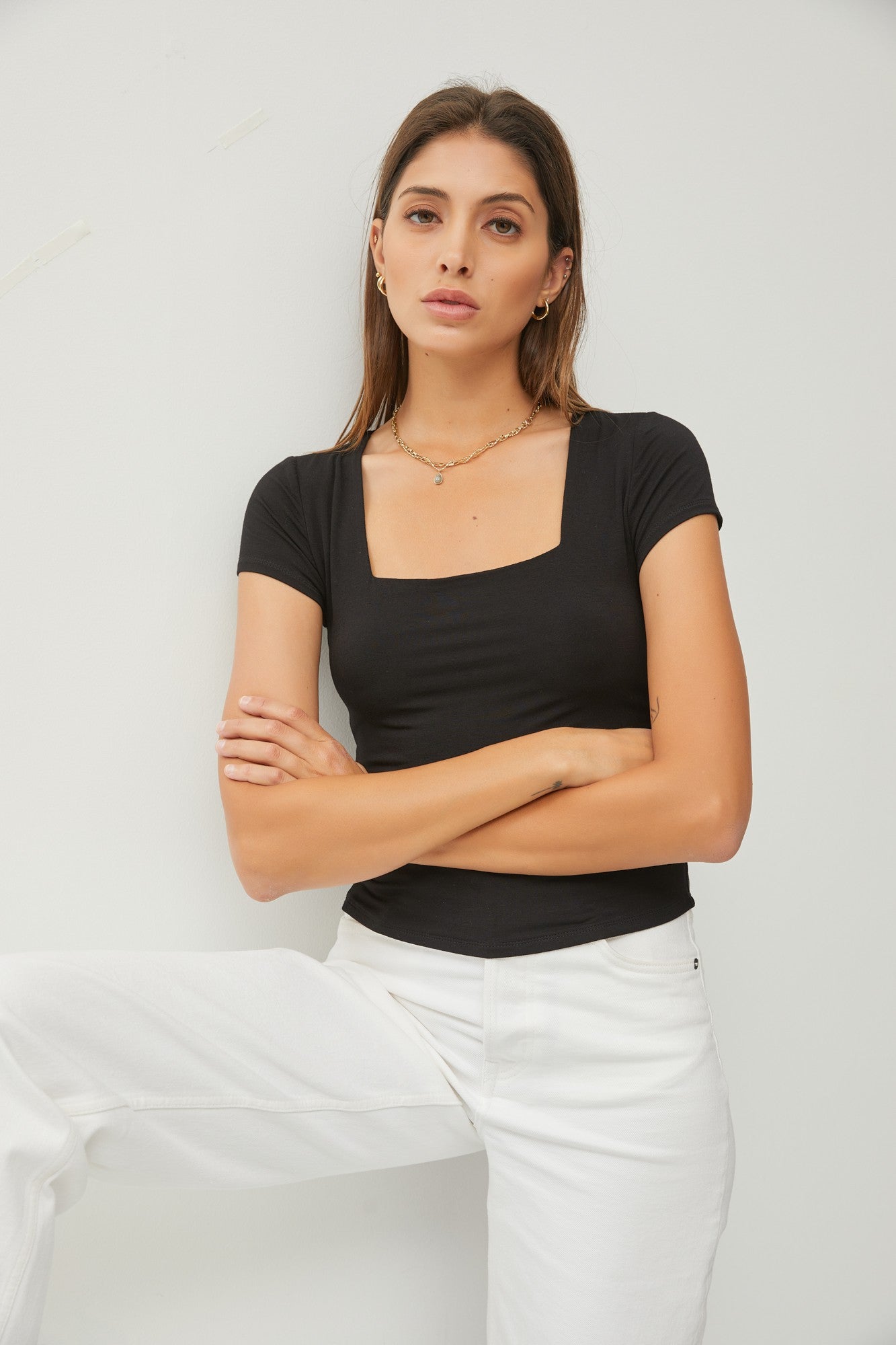 Arianna Tee - Stylish Women's T-Shirt for Casual Wear | Comfortable Cotton Top for Everyday Outfits & Summer Fashion