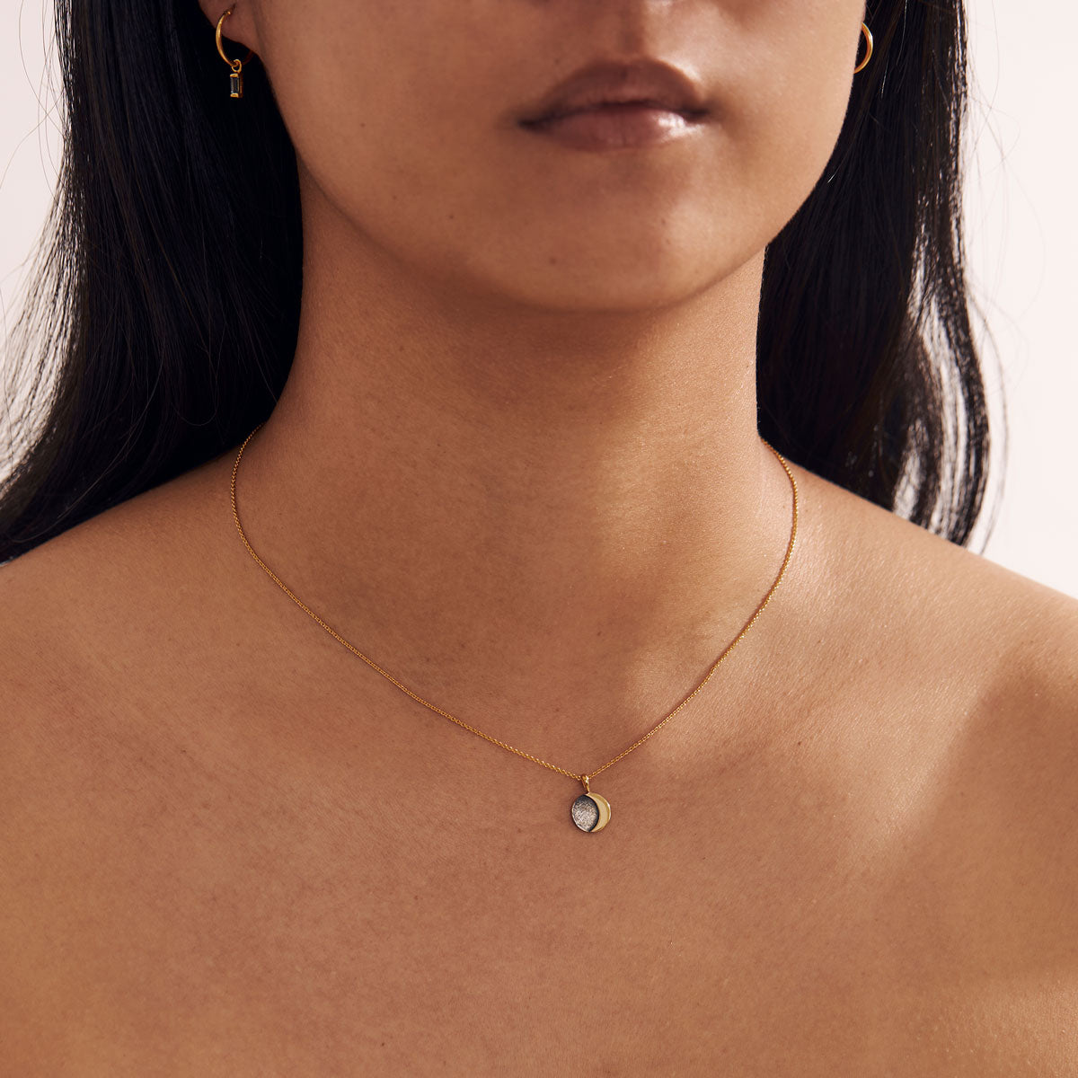 Celestial Midnight Necklace Gold - Elegant Starry Night Jewelry for Women, Perfect for Evening Parties & Romantic Dates | Dainty Gold Pendant Necklace for Gift Giving