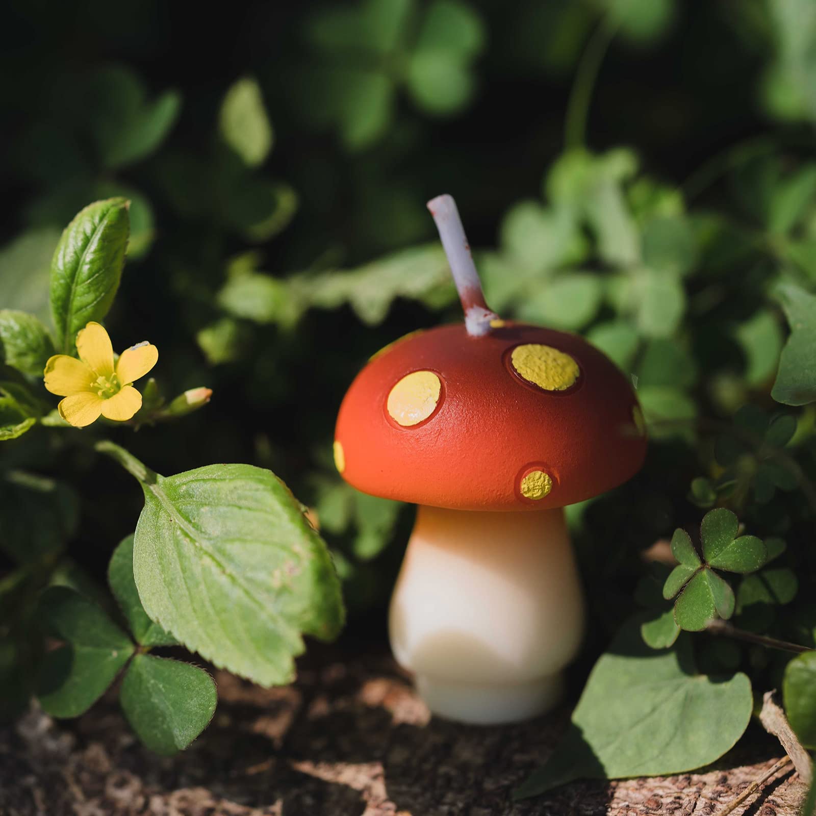 Mushroom Birthday Candles - Decorative Party Candles for Birthday, Wedding Favors & Special Events - Perfect for Cake Toppers, Table Decorations & Gift Boxes