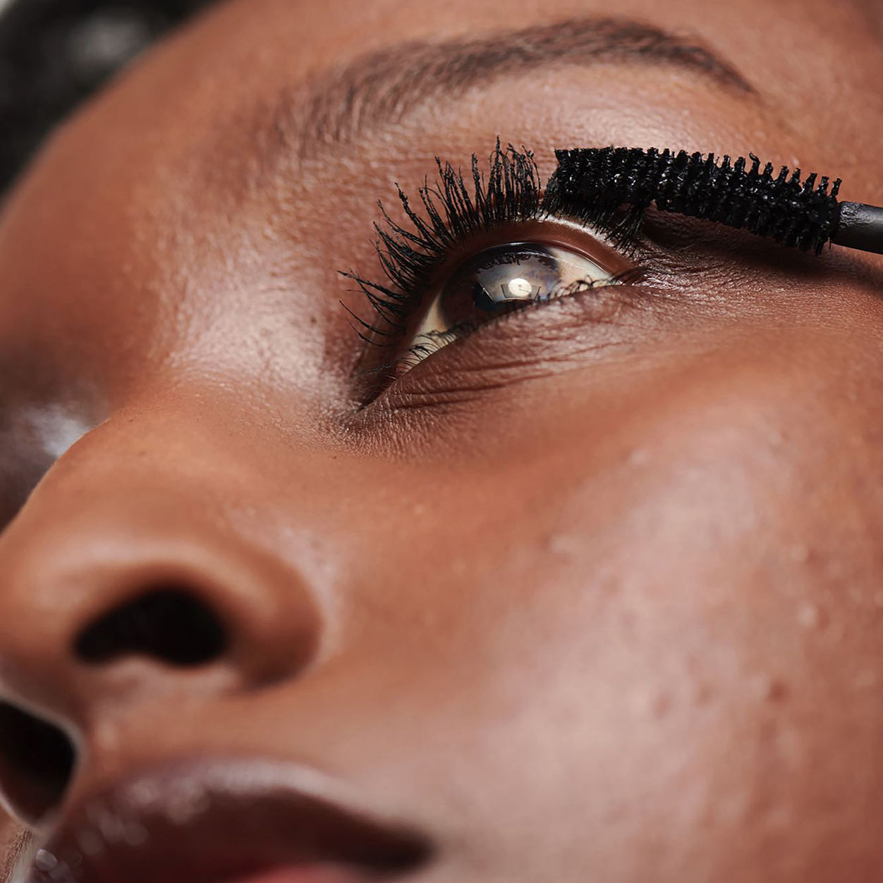 Best High Impact Zero Gravity Mascara for Voluminous Lashes - Waterproof & Smudge-Proof - Perfect for Daily Wear & Special Occasions