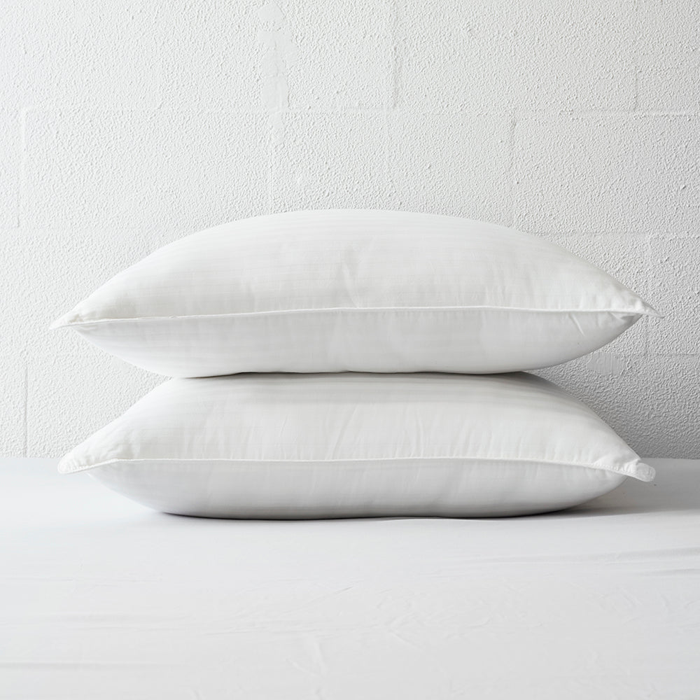 Premium Plush Down Alternative Gel Fiber Pillow 2 Pack - Ultra Soft Hypoallergenic Bed Pillows for Side, Back & Stomach Sleepers - Perfect for Home, Hotel & Travel Use