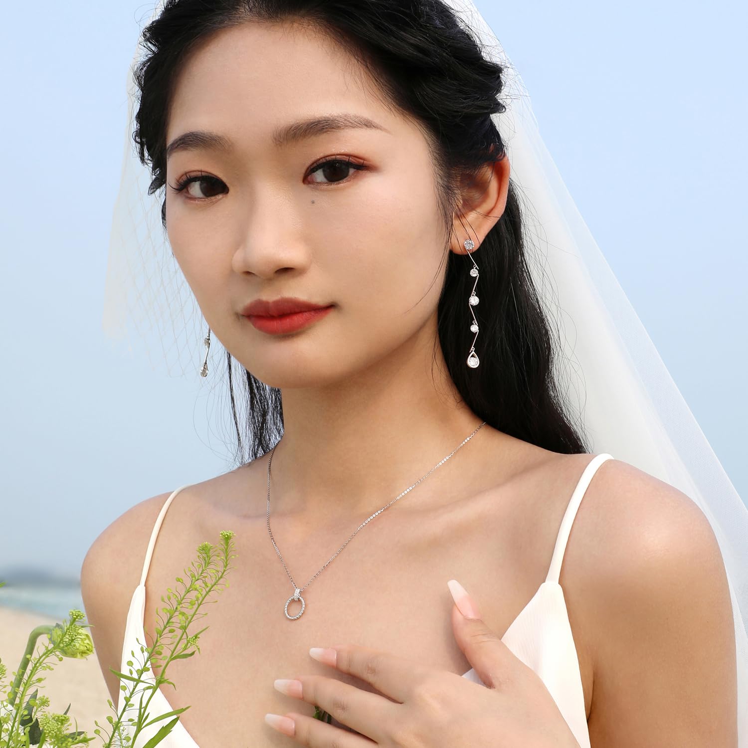 Meissa Bridal Wedding Earrings for Brides & Bridesmaids – Crystal Drop Dangle Statement Earrings – Hypoallergenic Cubic Zirconia Prom Jewelry – Elegant Gold Earrings for Weddings, Parties & Special Occasions