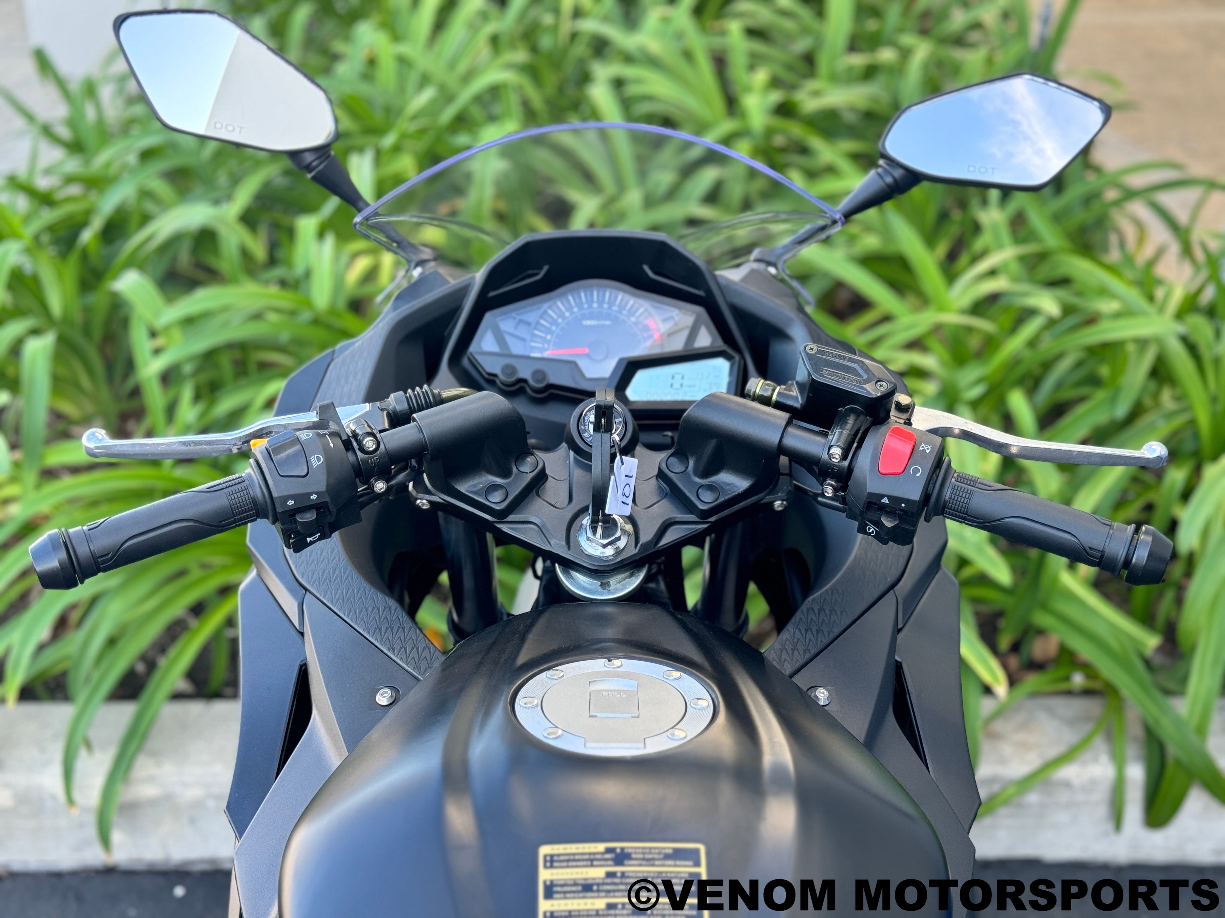 Venom X22 125cc Motorcycle - Ninja Style 4-Speed Gas-Powered Dirt Bike for Off-Road Trail Riding & Adventure Sports
