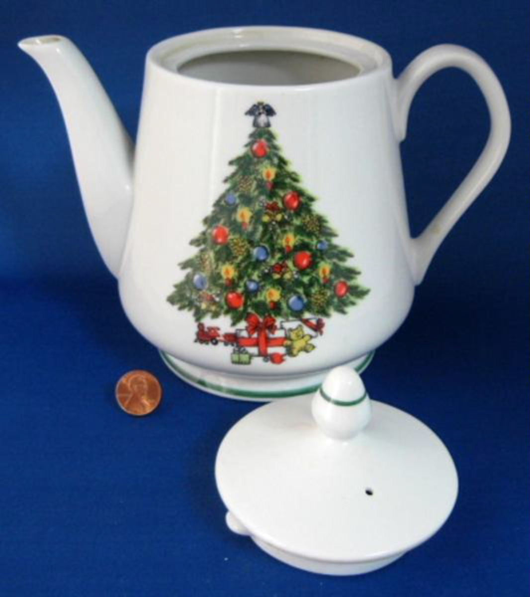 Vintage Large Porcelain Christmas Tree Teapot - 1970s Holiday Tea Party Set for Festive Gatherings & Cozy Winter Celebrations