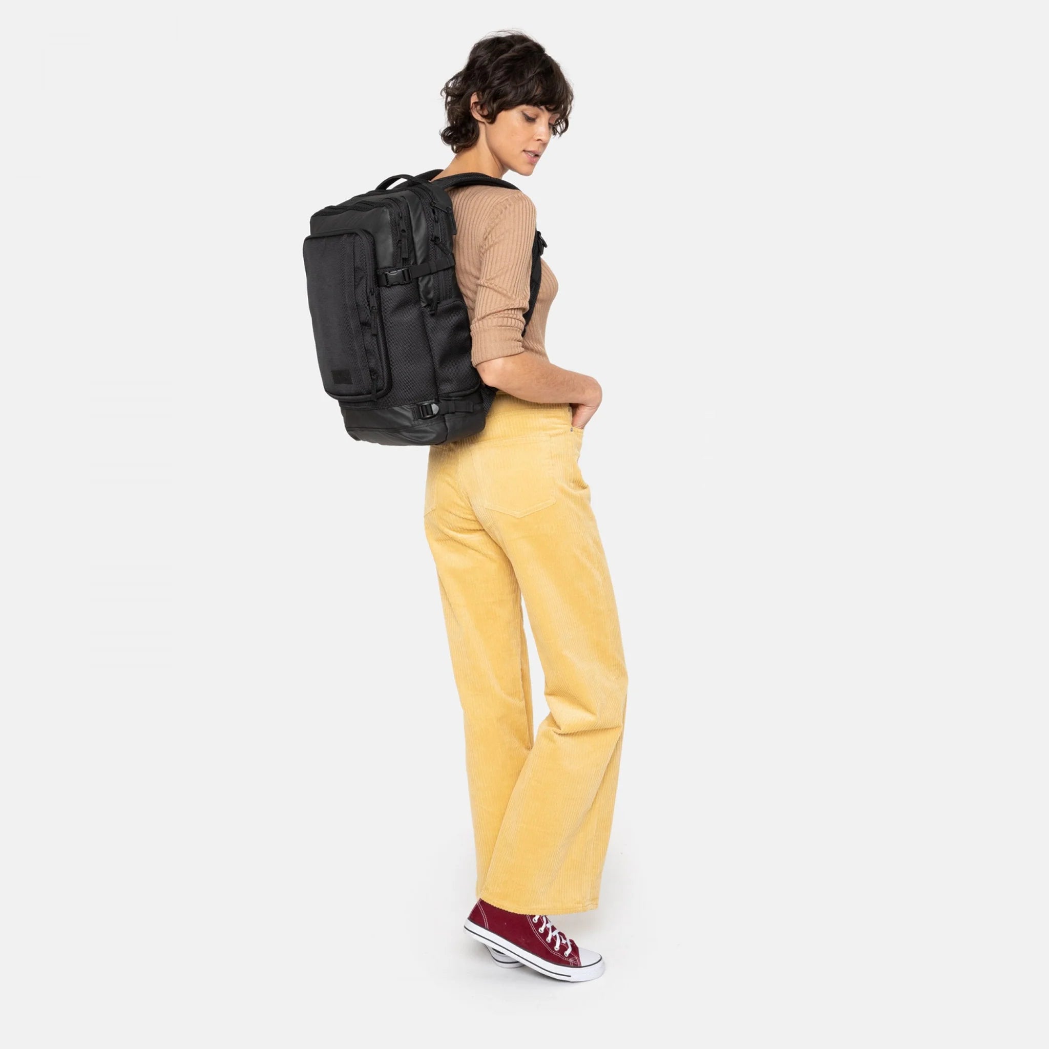 Eastpak Tecum L CNNCT Backpack - Stylish & Durable School & Travel Backpack for Men & Women - Perfect for College, Work, Commuting & Outdoor Adventures