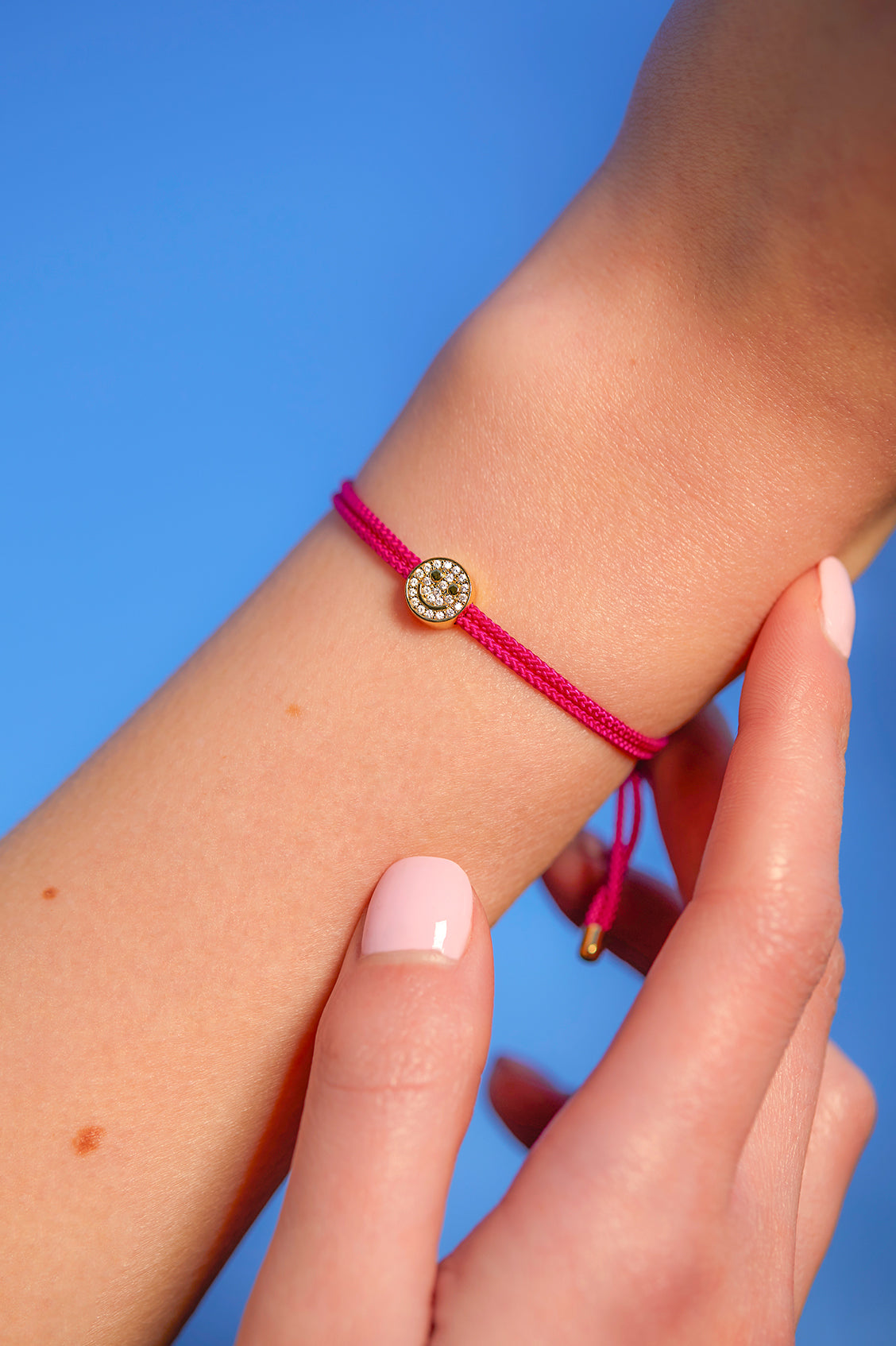 Pave Smile Friendship Bracelet - Dainty Cubic Zirconia Beaded Gift for Best Friends, Sisters & Couples - Perfect for Birthdays, Anniversaries & Everyday Wear