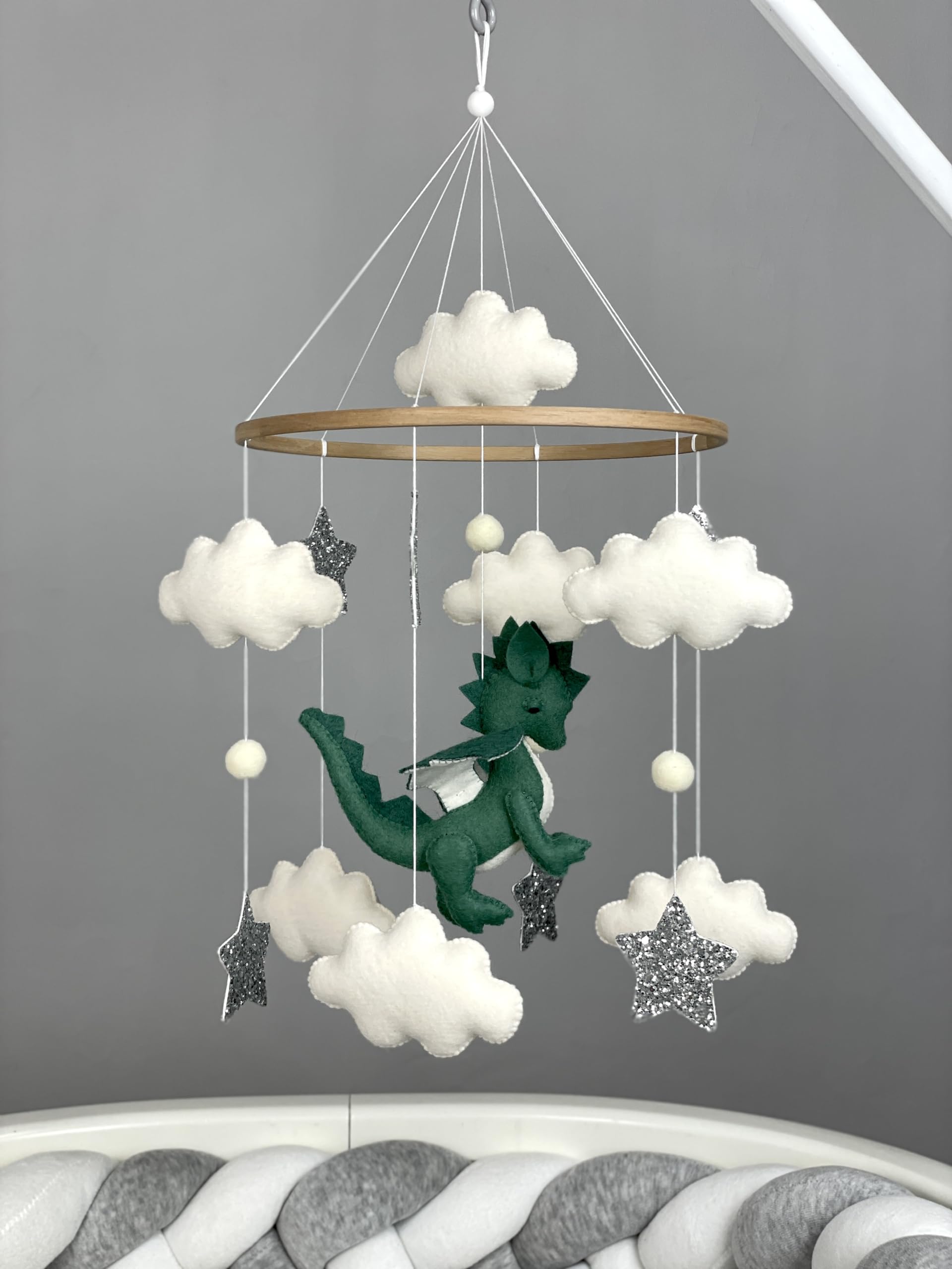 **Handmade Dragon Baby Crib Mobile – Fantasy Nursery Decor, Felt Hanging Mobile for Newborns – Perfect Baby Shower Gift & Nursery Room Decoration**    *(Use: Ideal for baby cribs, nurseries, and as a unique baby shower gift to create a magical fantasy atmosphere.)*