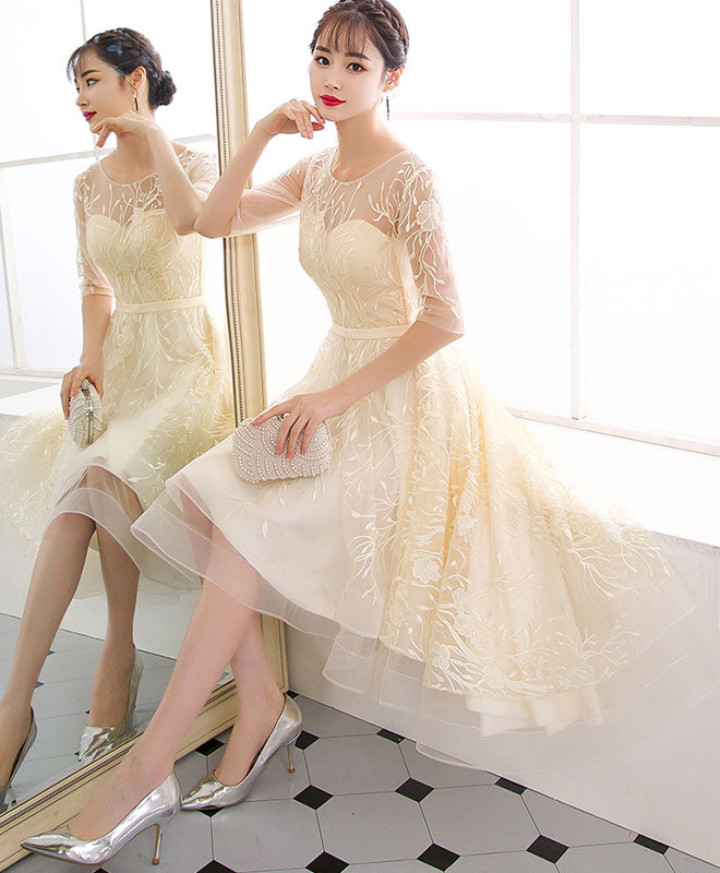 Elegant Champagne Tulle Lace Short Prom Dress for Homecoming - Perfect for Parties, Dances & Special Occasions
