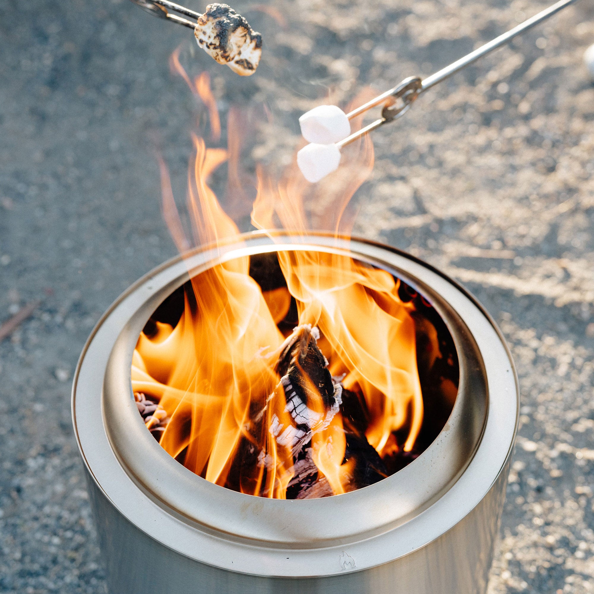 Solo Stove Ranger 2.0 Smokeless Portable Fire Pit with Stand - Outdoor Camping, Backyard, Patio, and Beach Bonfire Companion