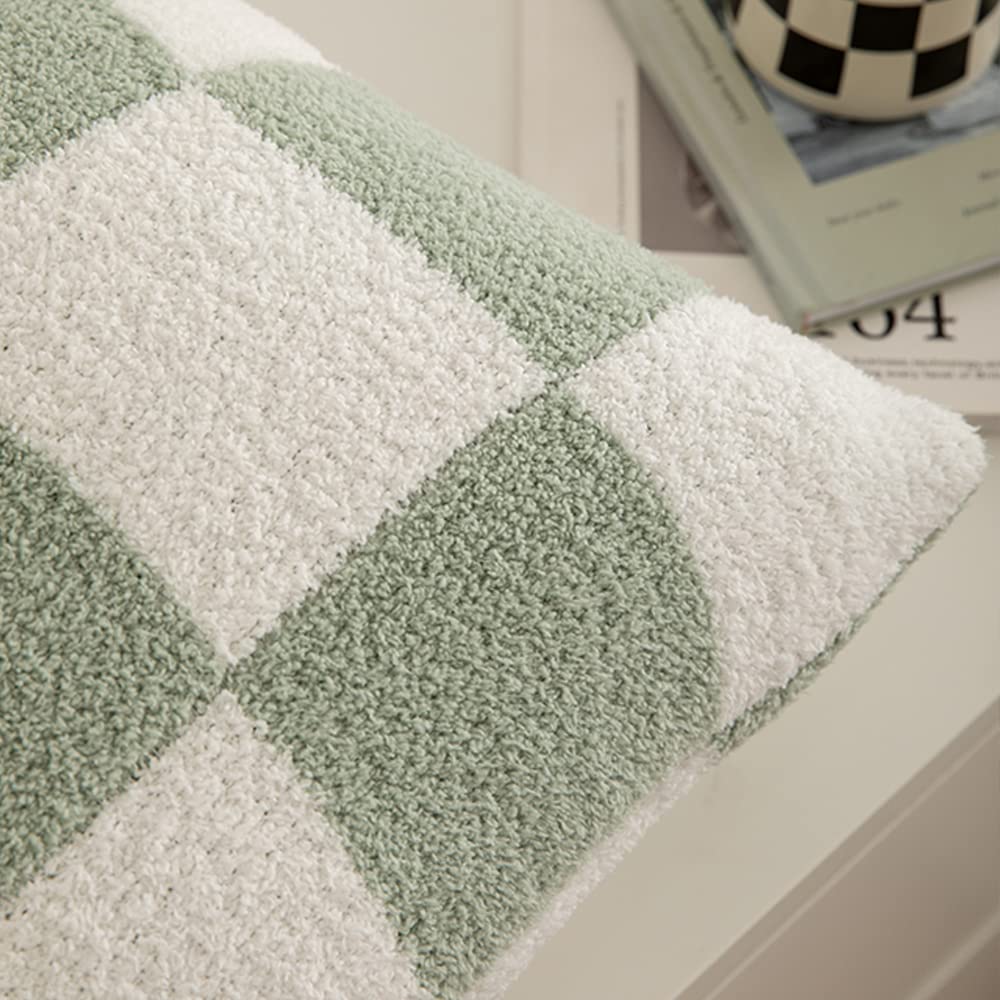 St Patrick's Day Gift Set - 2 Pack Ultra Soft Checkerboard Throw Pillow Covers (18x18 Inches) - Green Chessboard Gingham Microfiber Cushion Cases for Sofa, Couch & Home Decor - Perfect for Irish-Themed Parties, Living Room Accents & Cozy Seasonal Decorations