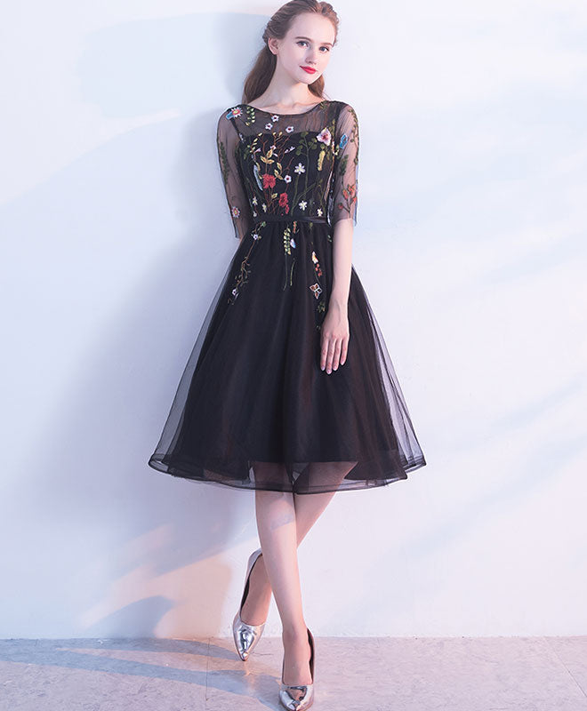 Elegant Black Lace Short Prom Dress for Women - Sexy Cocktail Party Evening Gown for Homecoming, Dinner Date & Special Occasions