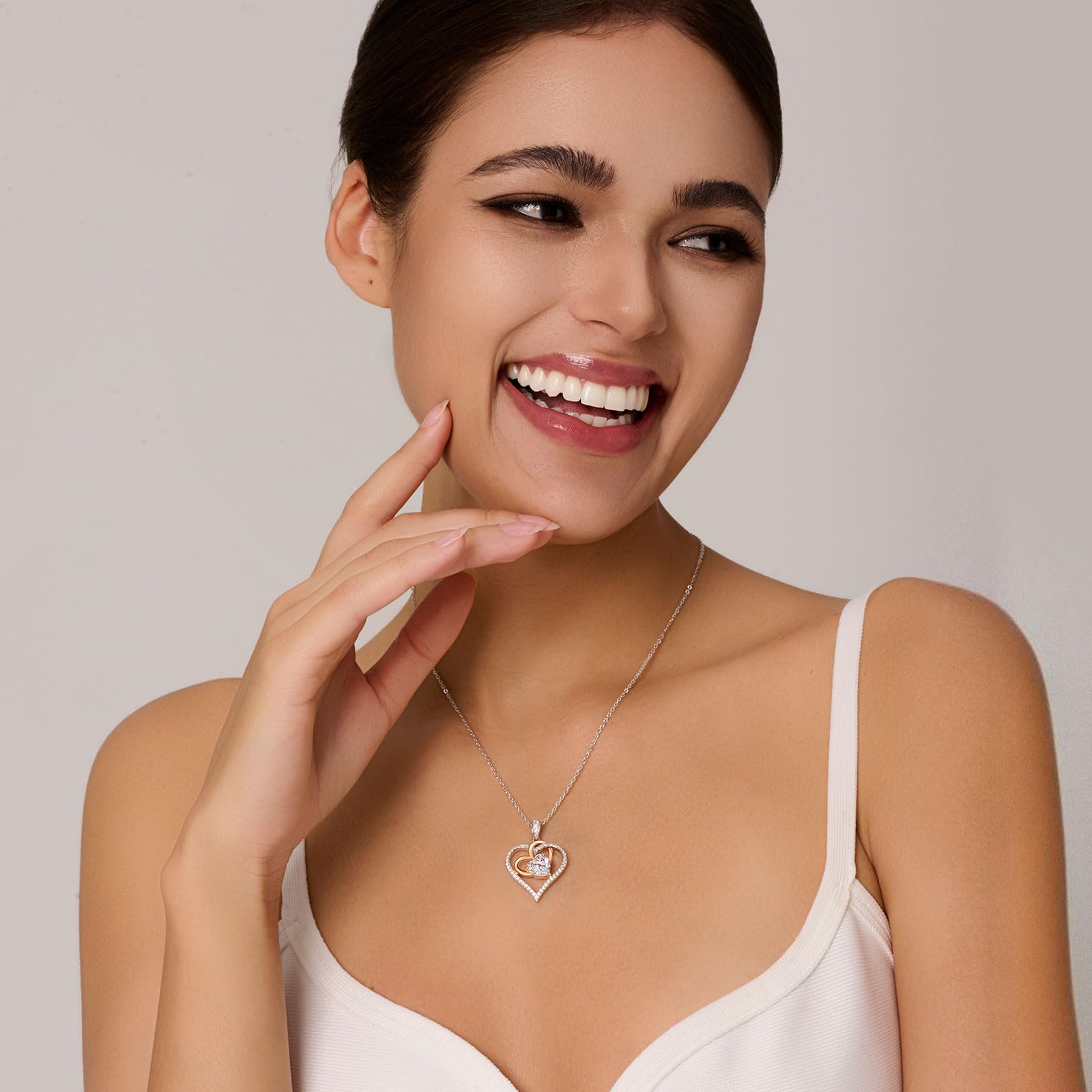 Romantic 2 Carat Moissanite Heart Necklace for Women - 925 Sterling Silver Fine Jewelry, Perfect Birthday/Anniversary/Christmas Gift for Wife, Mom, Girlfriend - Elegant Jewelry for Date Nights, Weddings & Special Occasions