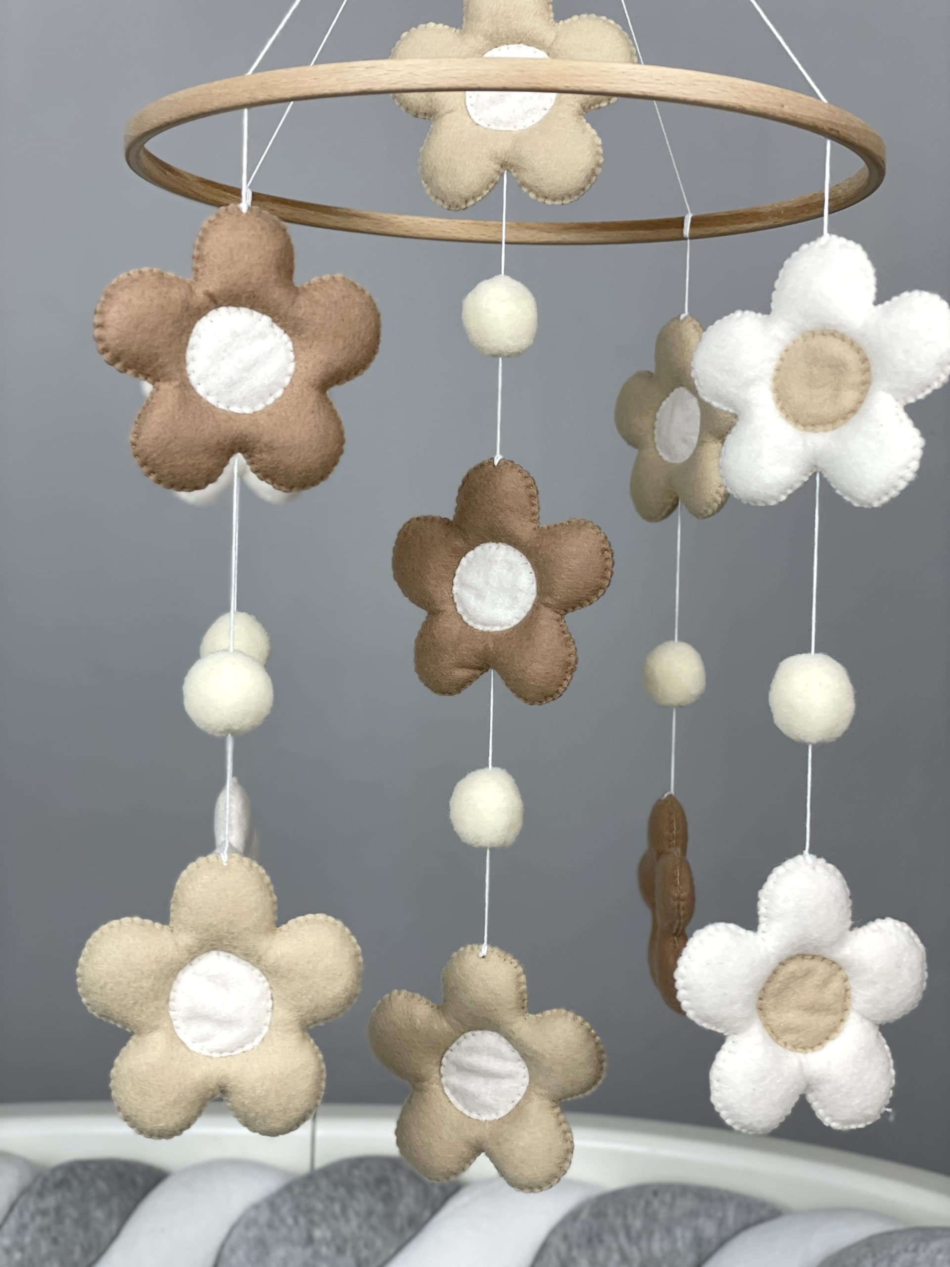 Gender Neutral Baby Crib Mobile - Floral Daisy Nursery Decor for Girls & Boys | Perfect Newborn Gift for Expecting Moms | Soothing Visual Stimulation for Infant Sleep & Playtime