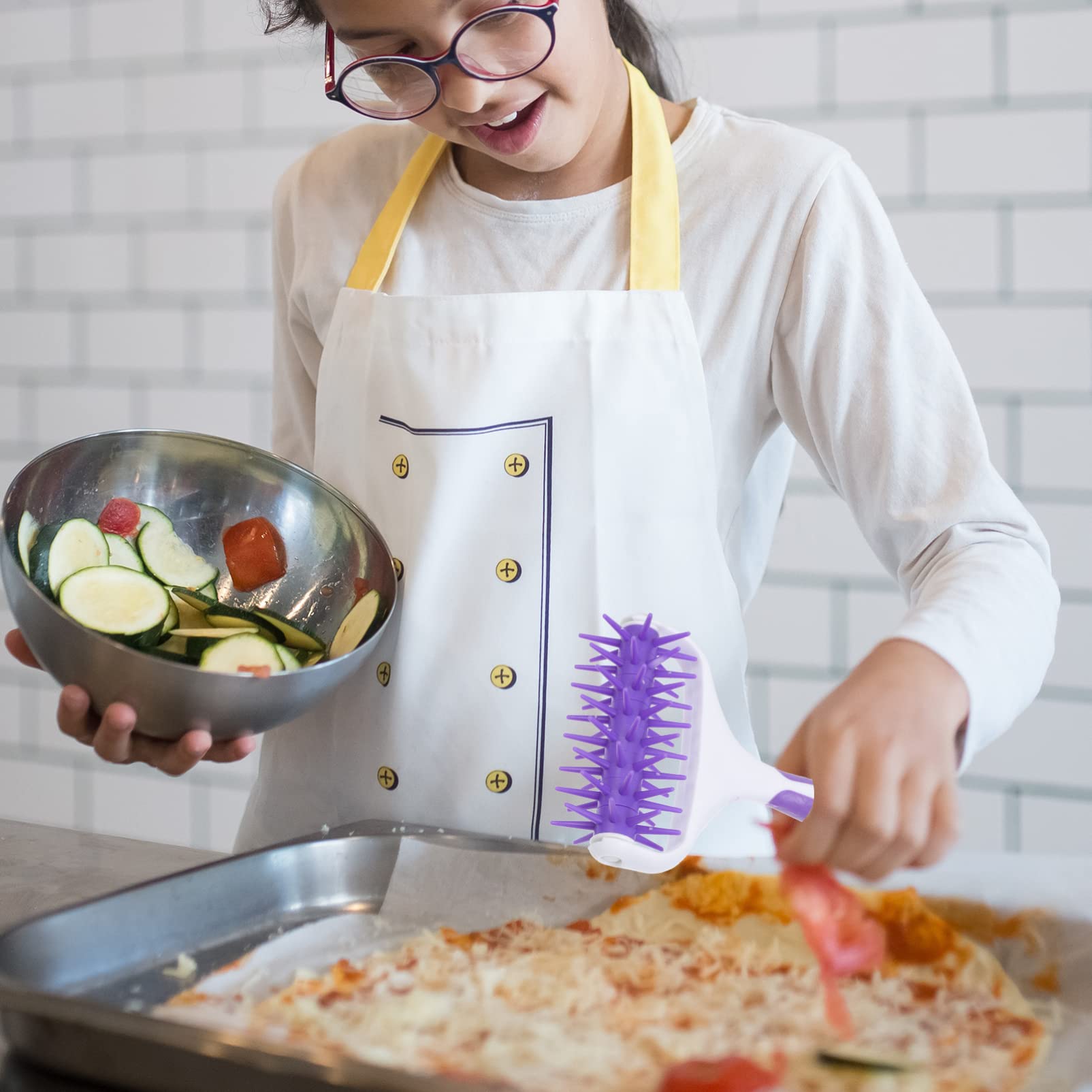 Hemoton 1pc Purple Plastic Pizza Dough Roller with Hole Punch - Pizza Wheel, Dough Sheeter, Pastry Roller for Bread, Cookies & Cakes - Essential Baking Utensil for Perfect Pizza Crust & Pastries - Ideal for Home Bakers & Professional Kitchens