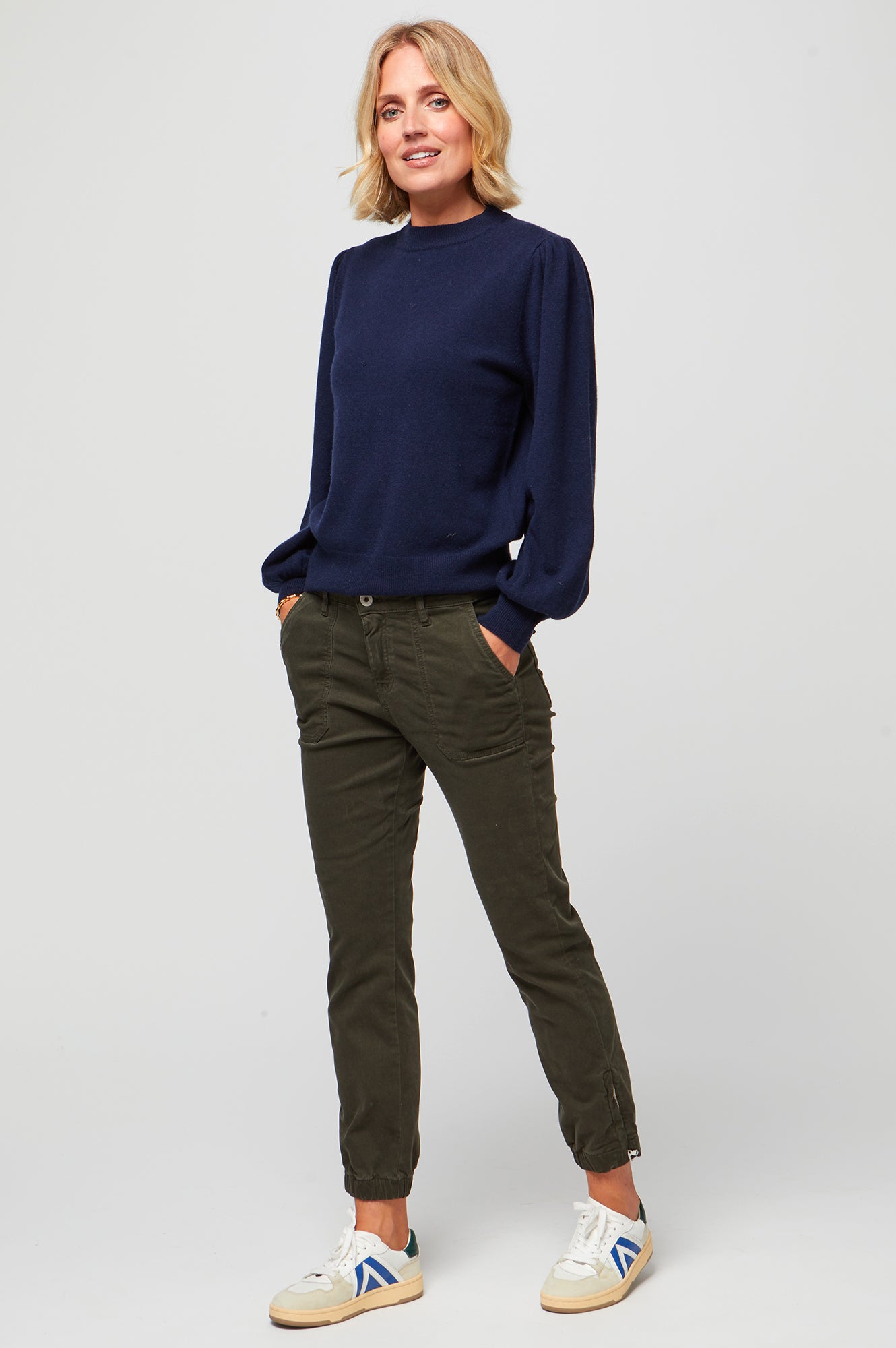 Premium Merino Wool Cashmere Blend Crew Neck Sweater for Men & Women | Soft & Warm Winter Pullover | Navy Blue | Perfect for Casual Wear, Office & Outdoor Activities