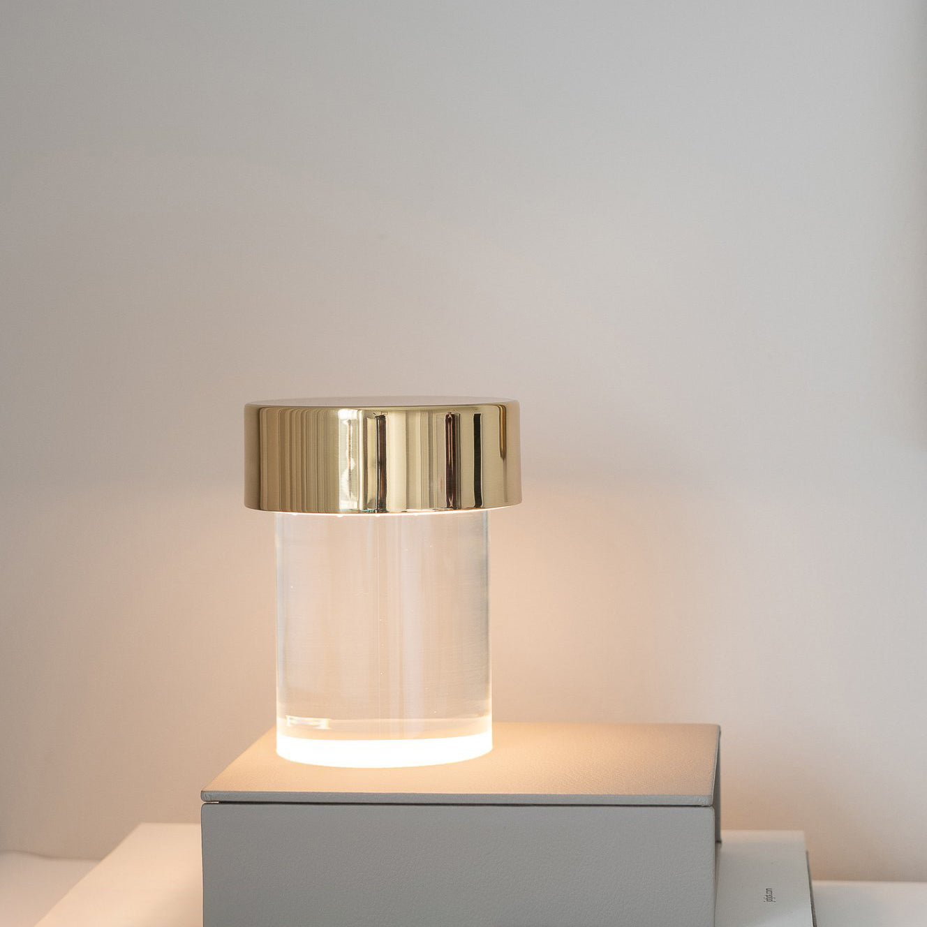 Portable Table Lamp - Rechargeable LED Desk Light with Adjustable Brightness, Perfect for Reading, Studying, and Bedside Use