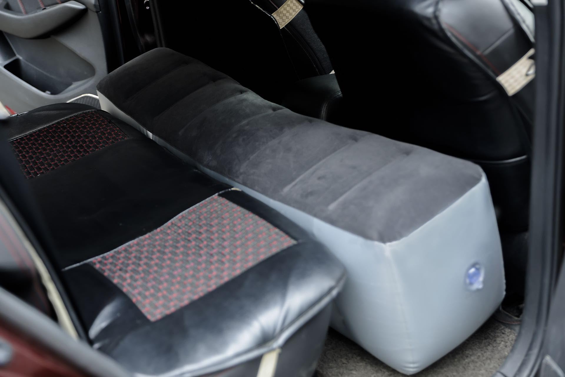 Inflatable Car Air Travel Mattress for Back Seat with Pump - 130×27×37 cm Portable Sleeping Gap Pad Air Bed for SUV & Vehicle Camping | Perfect for Road Trips, Travel Comfort & Outdoor Adventures
