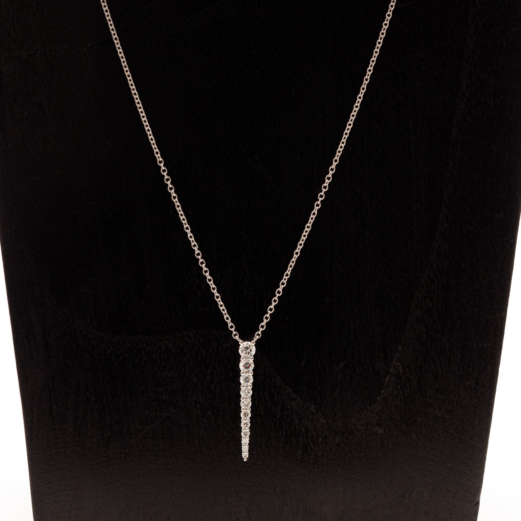 Exquisite Diamond Icicle Pendant Necklace for Women - Elegant Layered Crystal Drop Chain Jewelry for Parties, Weddings & Special Occasions