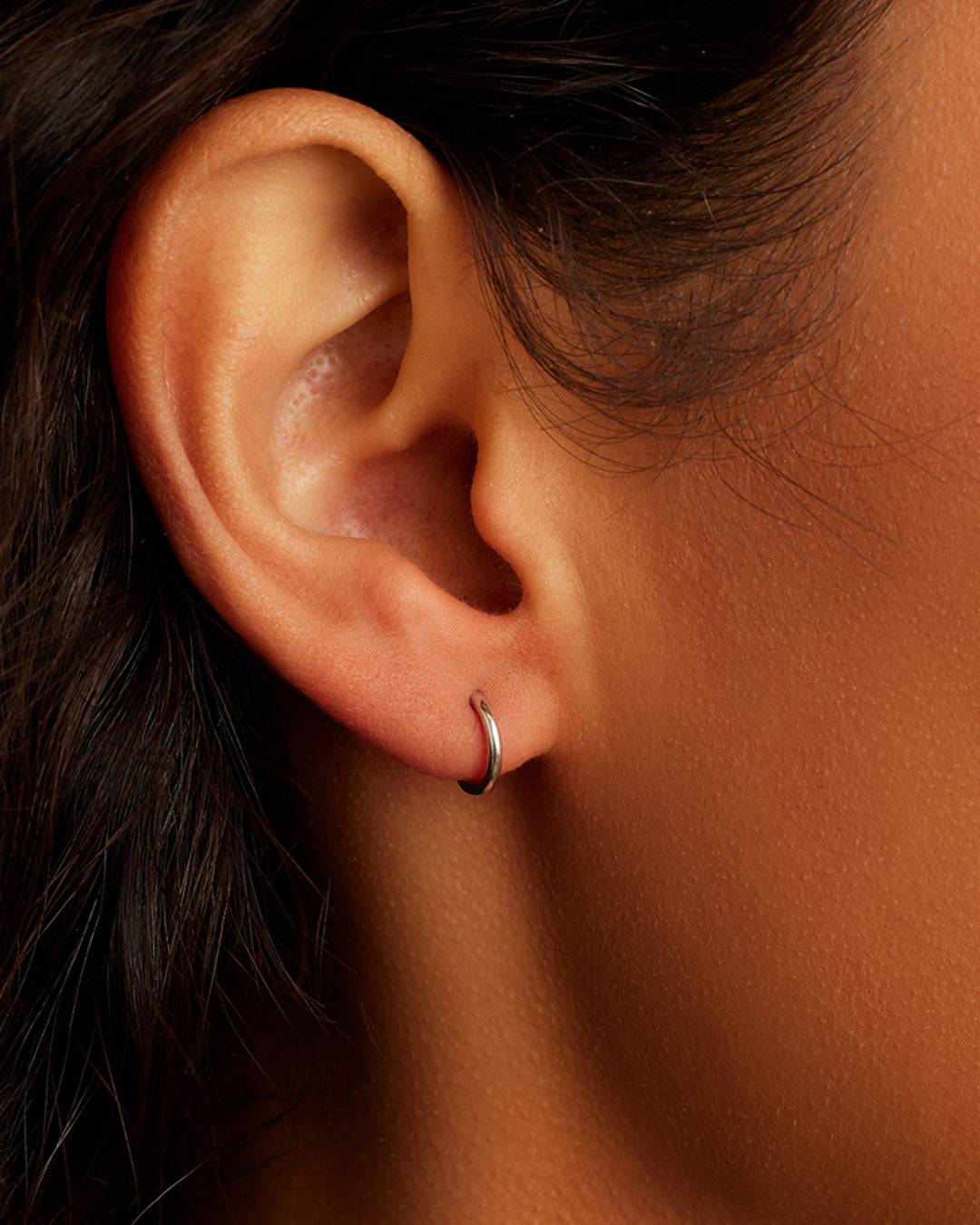14K White Gold Classic Single Huggie Hoop Earrings - Minimalist & Dainty Everyday Jewelry for Women - Perfect for Work, Date Night & Casual Outings