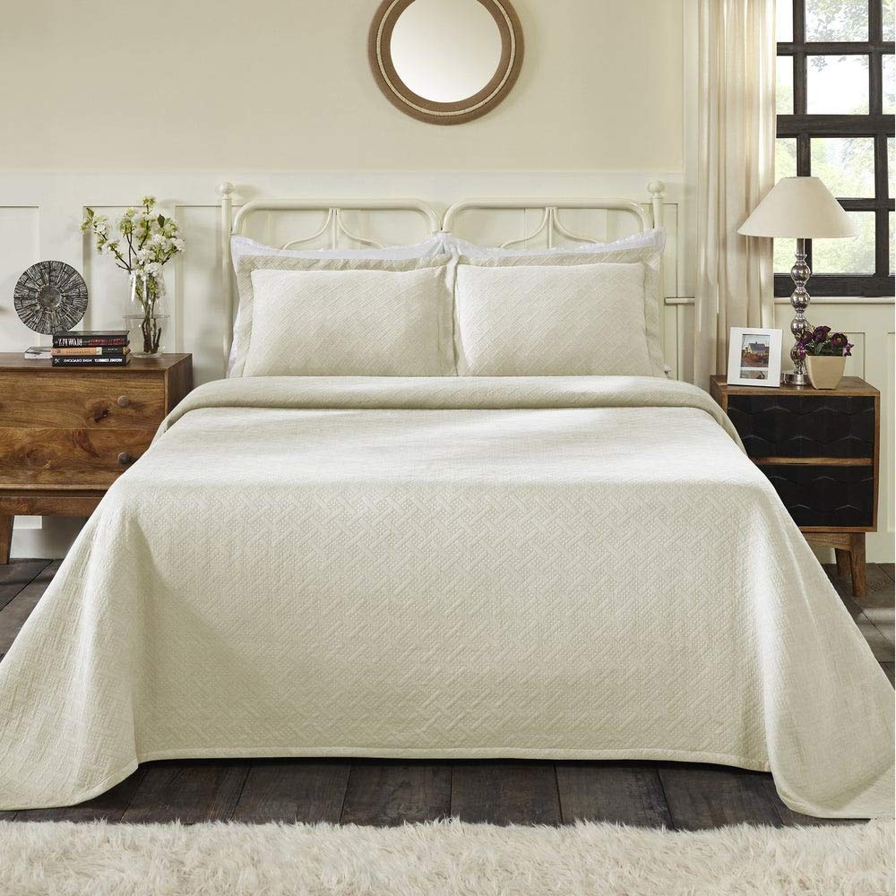 3 Piece Jacquard Bedspread Set - Oversized Matelasse Cotton Bedding with Geometric Weave Design, Soft & Breathable for Full/Queen Size Bed | Modern Home Decor, Bedroom Upgrade | Ivory