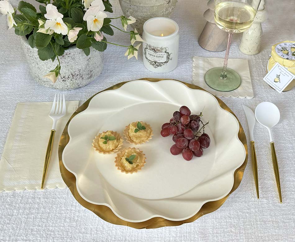 Elegant Cream & Gold Table Setting for Weddings, Parties & Special Occasions - Premium Dinnerware Set for Stylish Home Decor