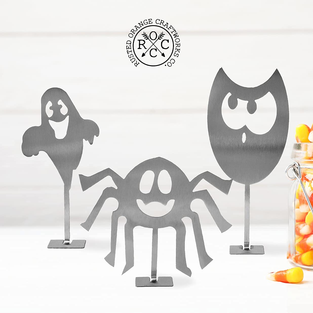 ROCC Rusted Orange Craftworks Co. - Large Halloween Spider Decor, Chic Ghost Figurine & Grunge Room Decor for Indoor Halloween Party, Goth Aesthetic & Spooky Home Decoration