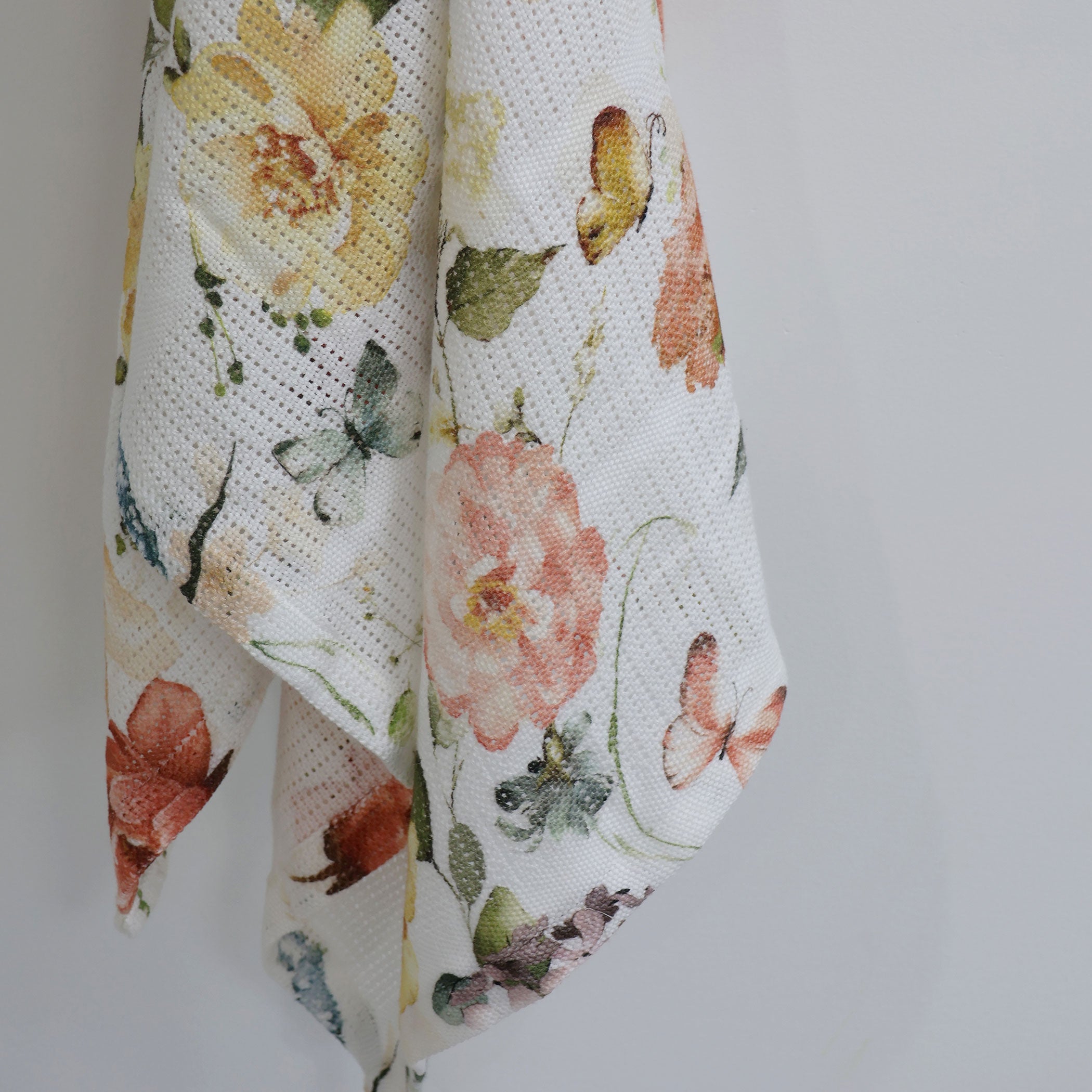Soft & Breathable Peonies Bamboo Cellular Blanket - Lightweight Summer Blanket for Baby, Kids & Adults - Perfect for Nursery, Bedroom & Outdoor Use