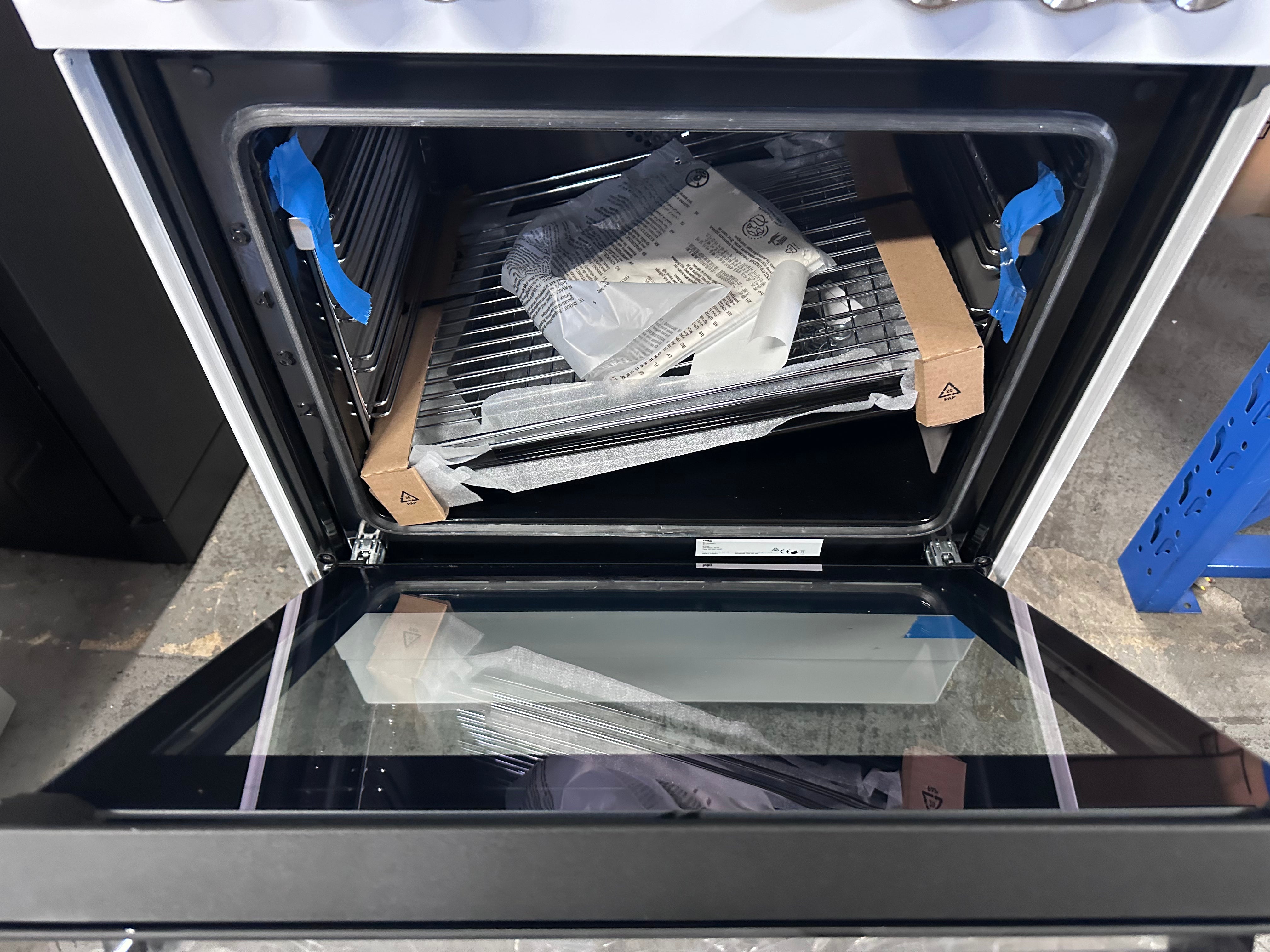 Beko BFC60VMW1 60cm Freestanding Electric Oven and Stove Combo - Factory Second | Perfect for Small Kitchens, Apartments & Home Cooking