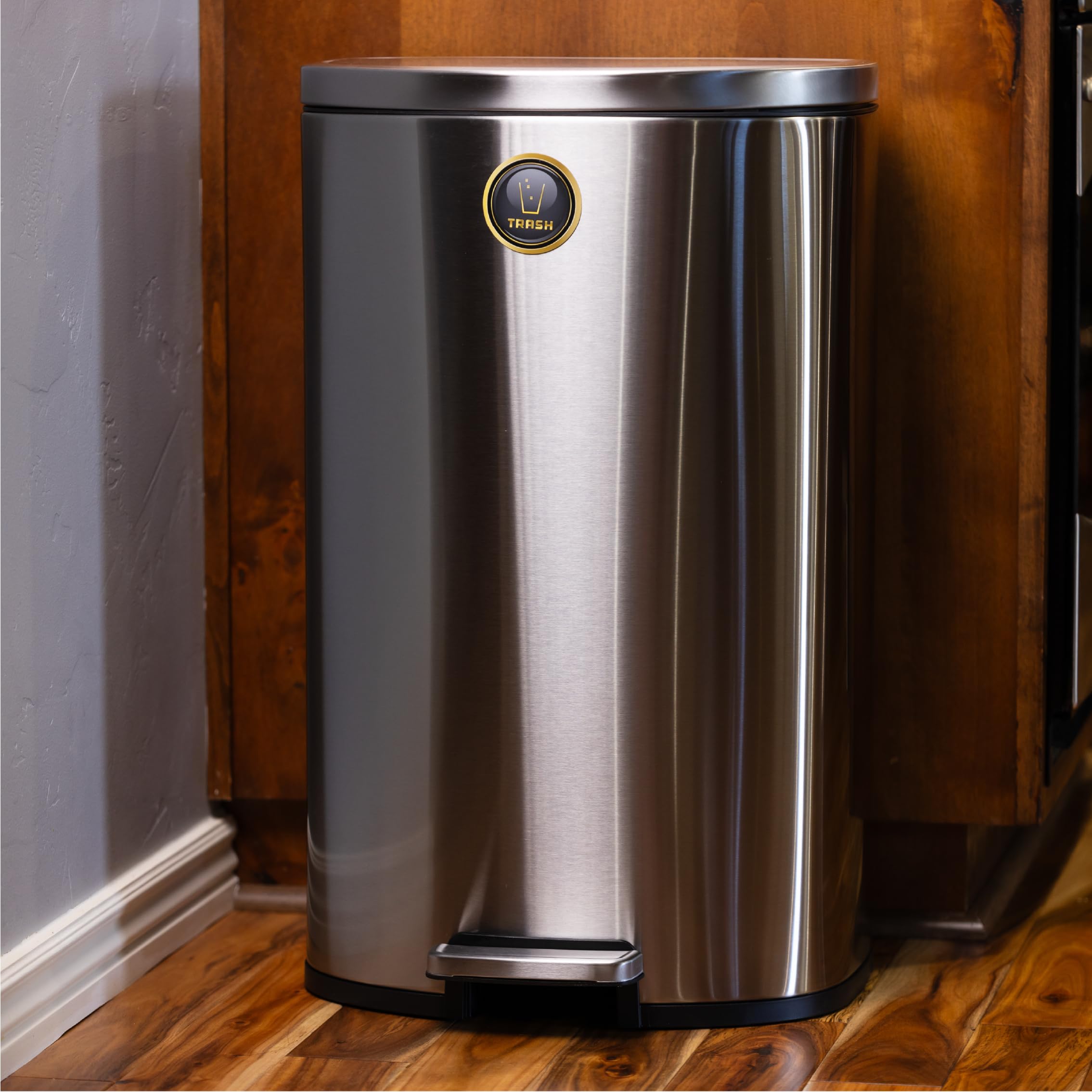 Dual Trash and Recycle Magnets for Kitchen Cans & Bins - 4 Gold Round Magnetic Stickers (2.75 x 2.75 Inch) - Perfect for Home, Office & Outdoor Waste Bins - Organize Garbage & Recycling Easily