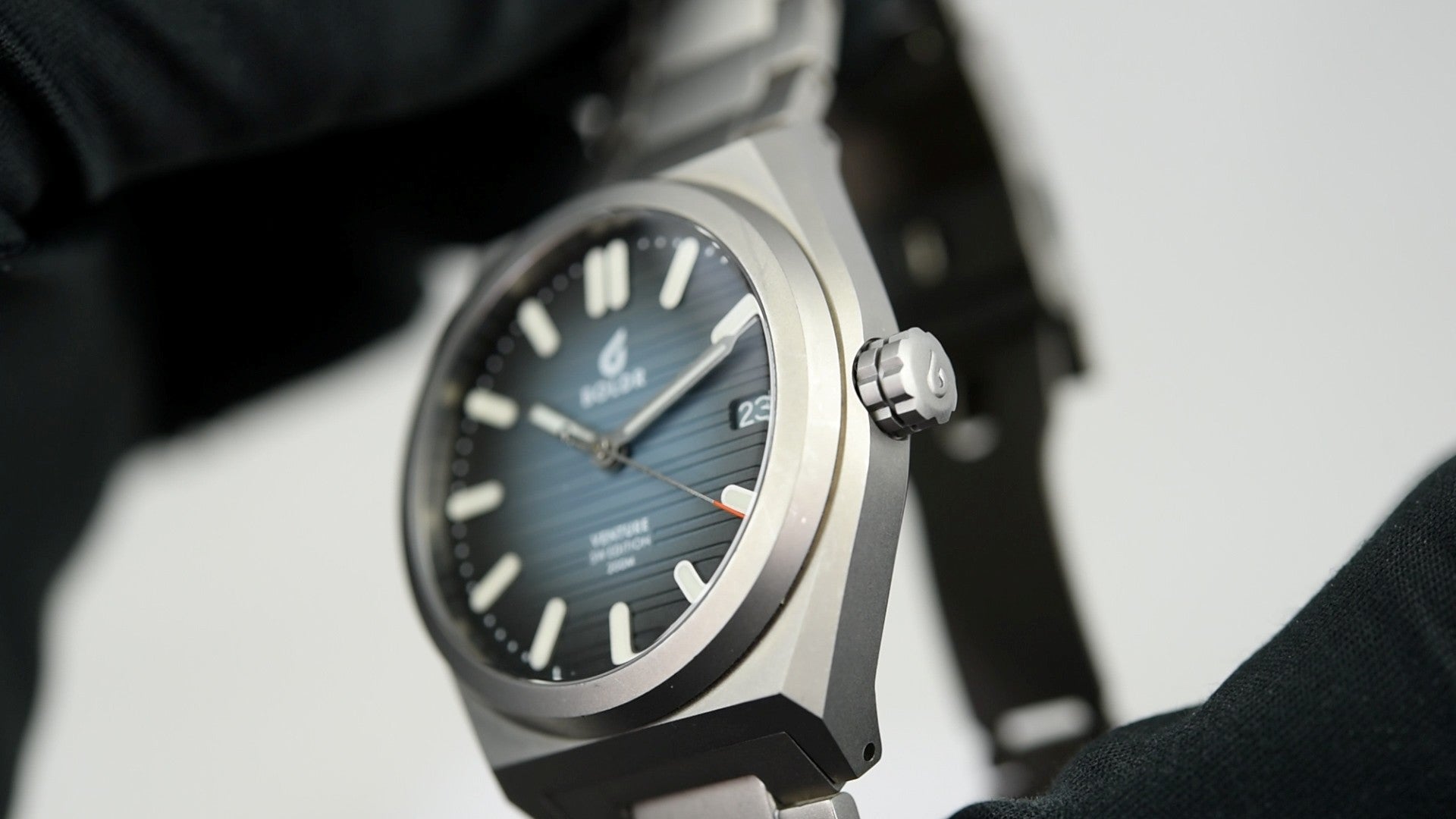 BOLDR Venture SW Limited Edition Pre-Owned Diver Watch - Luxury Stainless Steel Automatic Timepiece for Men, Perfect for Diving, Outdoor Adventures & Everyday Wear