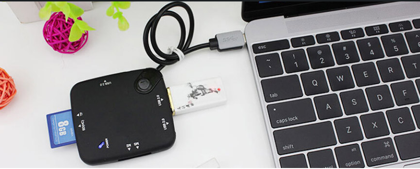 AeroCool Essential USB C Hub with SD Card Reader, 3.5mm Audio Jack & Power Delivery - Perfect for MacBook Pro, iPad Pro & Windows Laptops