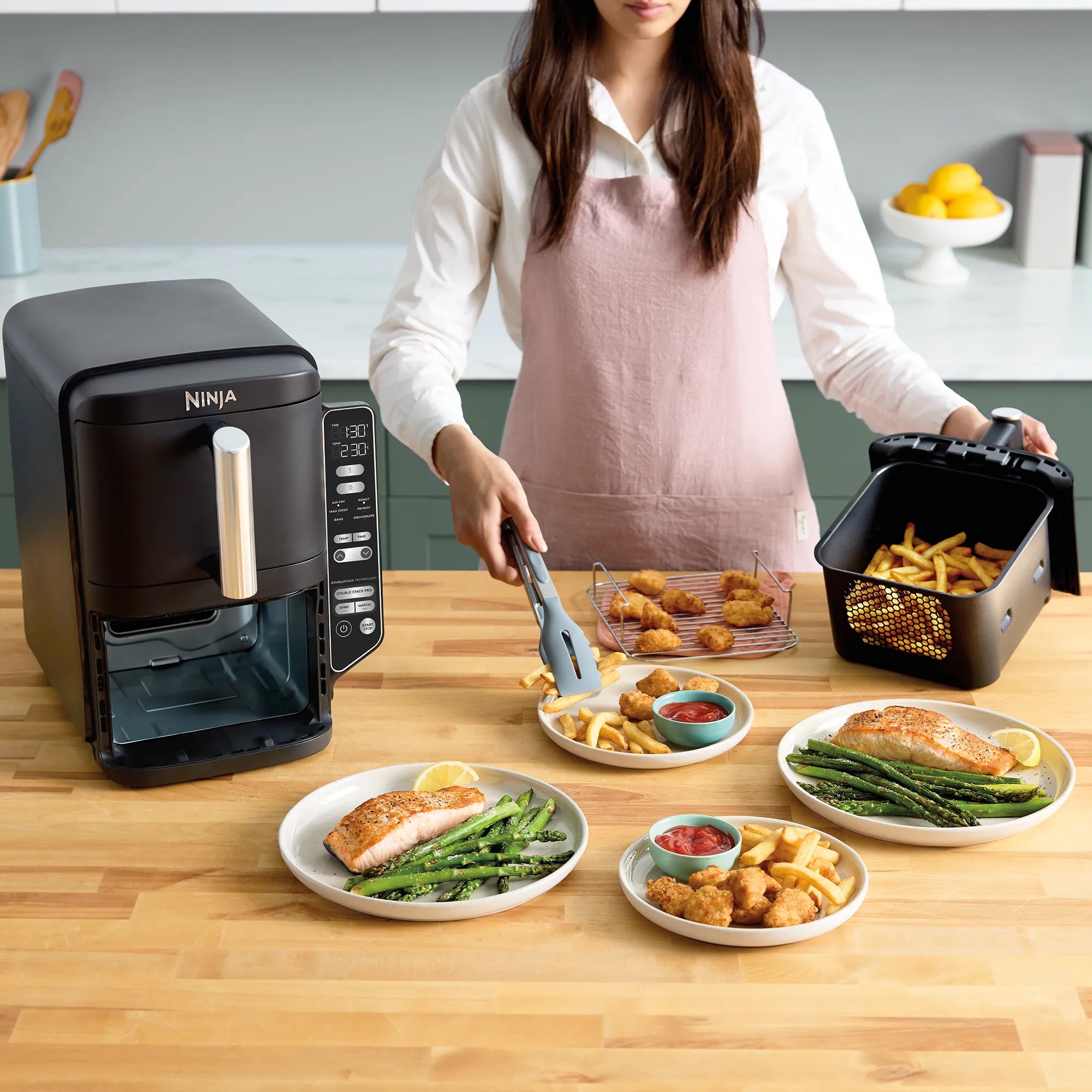 Ninja DoubleStack XXL 7.6L 2 Drawer Air Fryer - Large Capacity Air Fryer Oven for Healthy Cooking - Perfect for Family Meals, Parties & Quick Snacks