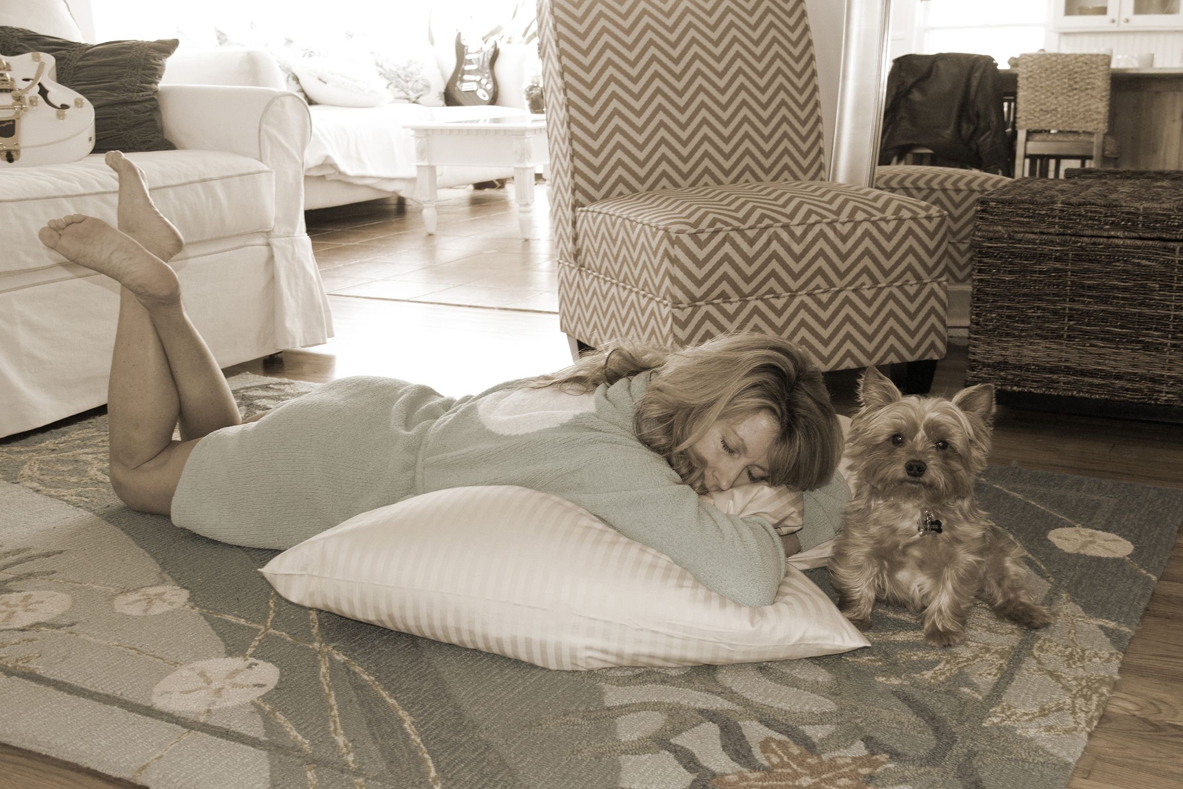 L' COZEE Oversized Body Pillow - 31