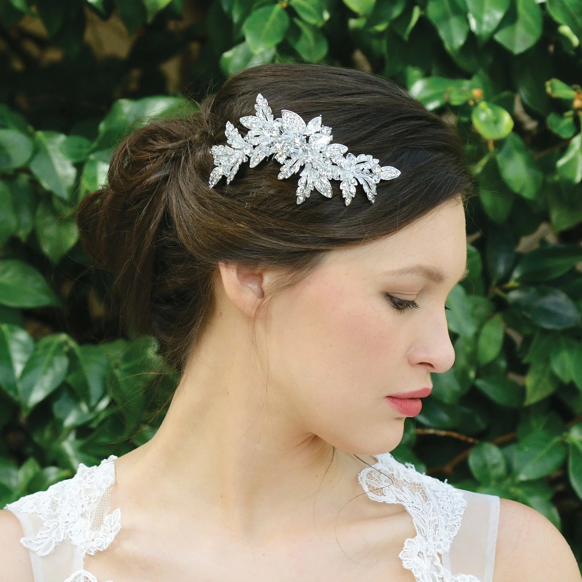 SASKIA Silver Crystal Floral Wedding Hair Comb for Brides - Elegant Bridal Accessory for Weddings, Prom, and Special Occasions