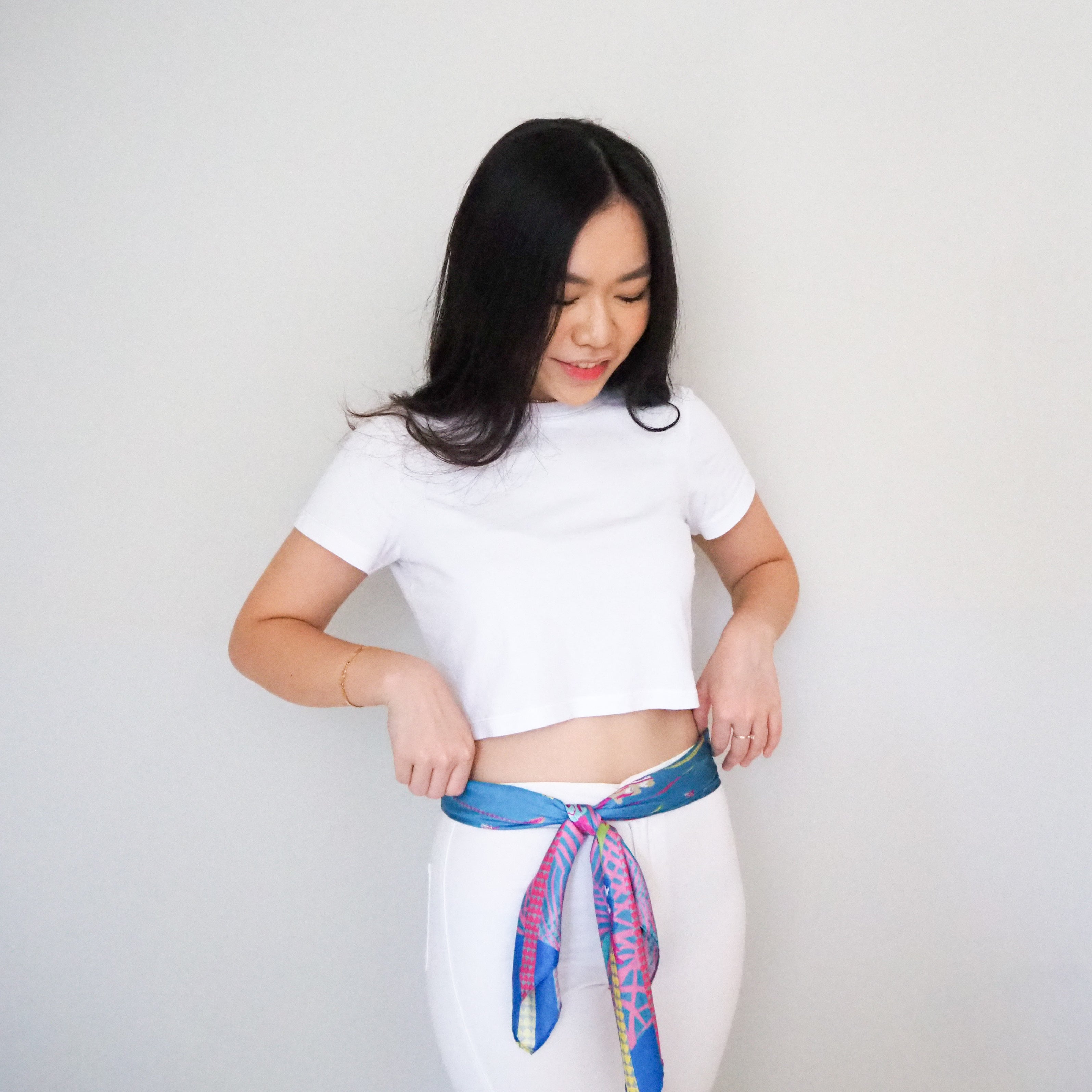 Exquisite Singapore Water Silk Scarf with Dragon Design - Elegant Fashion Accessory for Women, Perfect for Parties, Weddings & Special Occasions