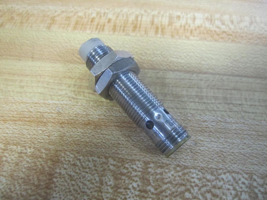 IFC204 Inductive Proximity Sensor 4mm Sensing Range 30VDC 10mA - Perfect for Industrial Automation, CNC Machines, and Conveyor Systems