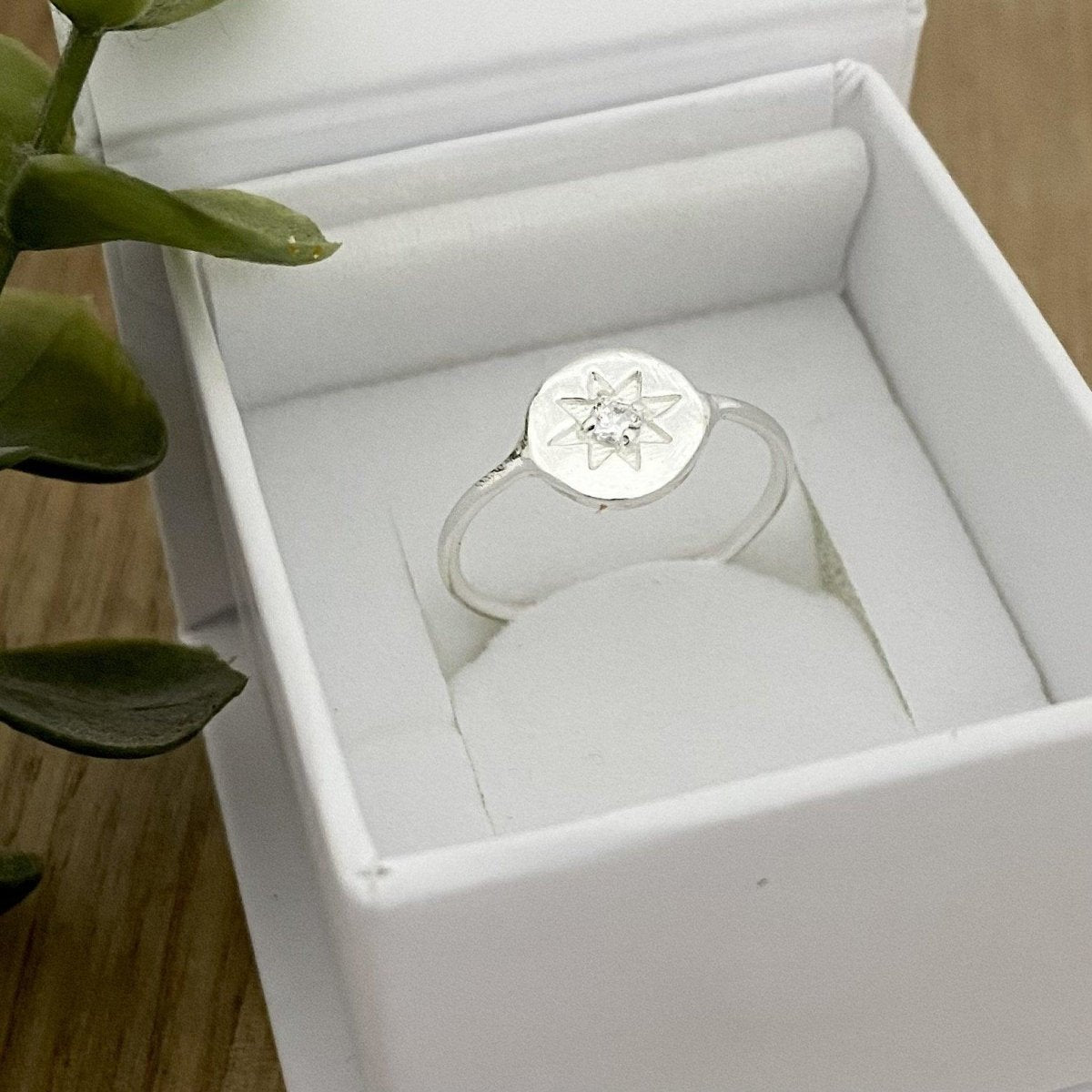 Laihas Prestige Mini Shoot for the Stars Sterling Silver Signet Ring with Genuine Topaz | Elegant Jewelry for Women, Perfect for Gifts, Parties & Special Occasions