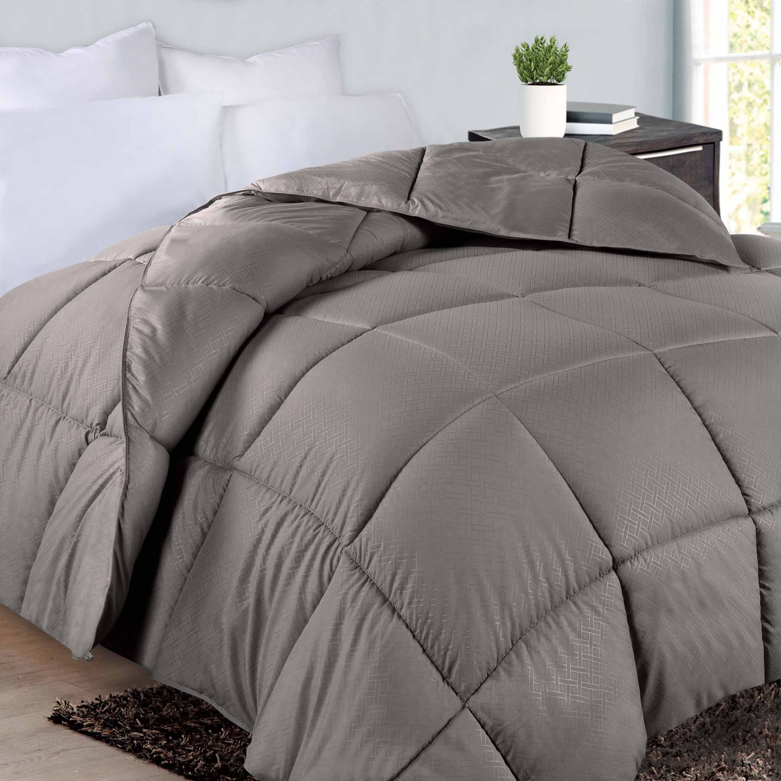 Luxury Basketweave Plush Down Alternative Comforter - Hypoallergenic & Breathable All-Season Bedding for Master Bedroom, Guest Room & Dorm