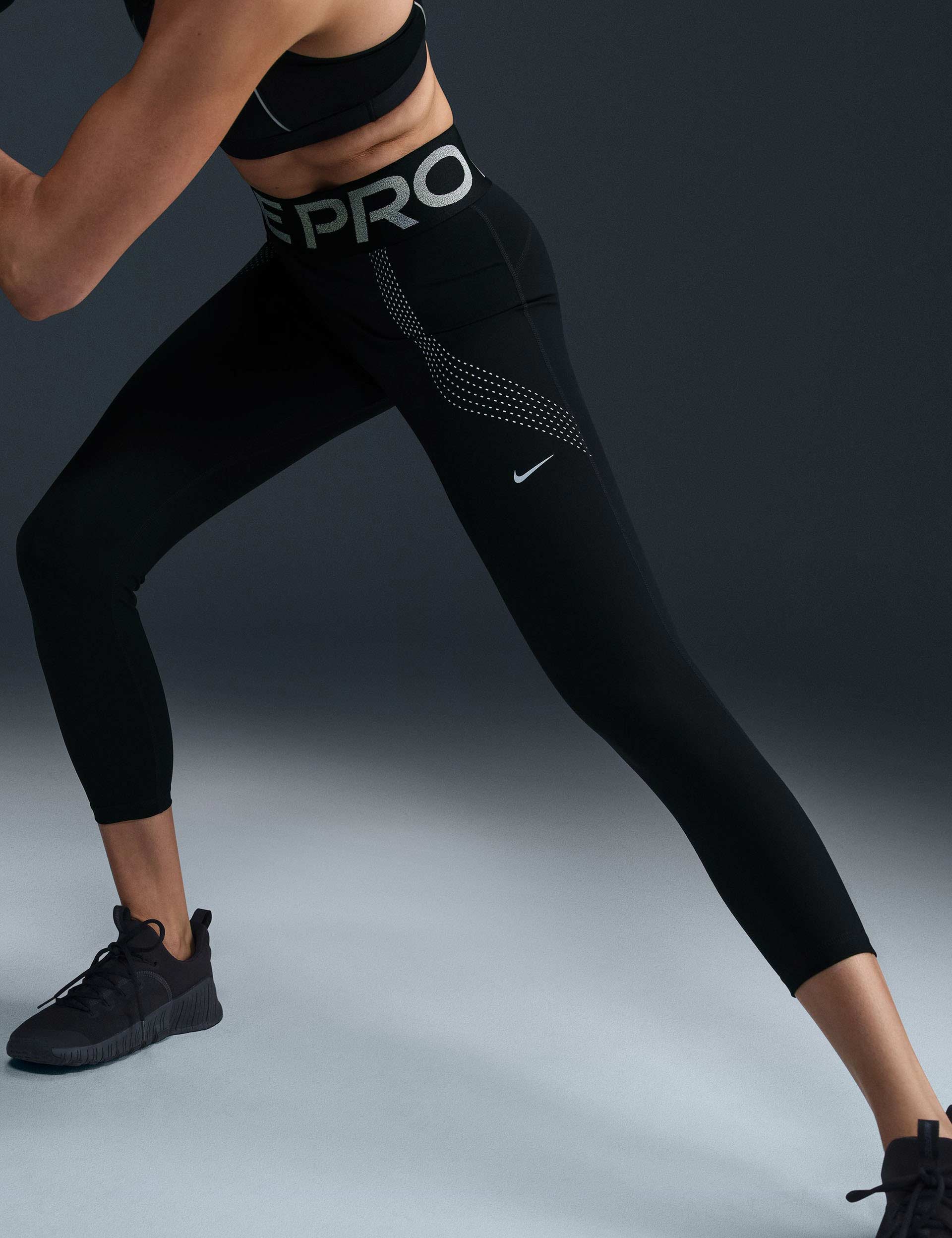 Pro Sculpt High Waisted 7/8 Yoga Leggings for Women - Black/Reflective Silver - Perfect for Workouts, Running & Gym
