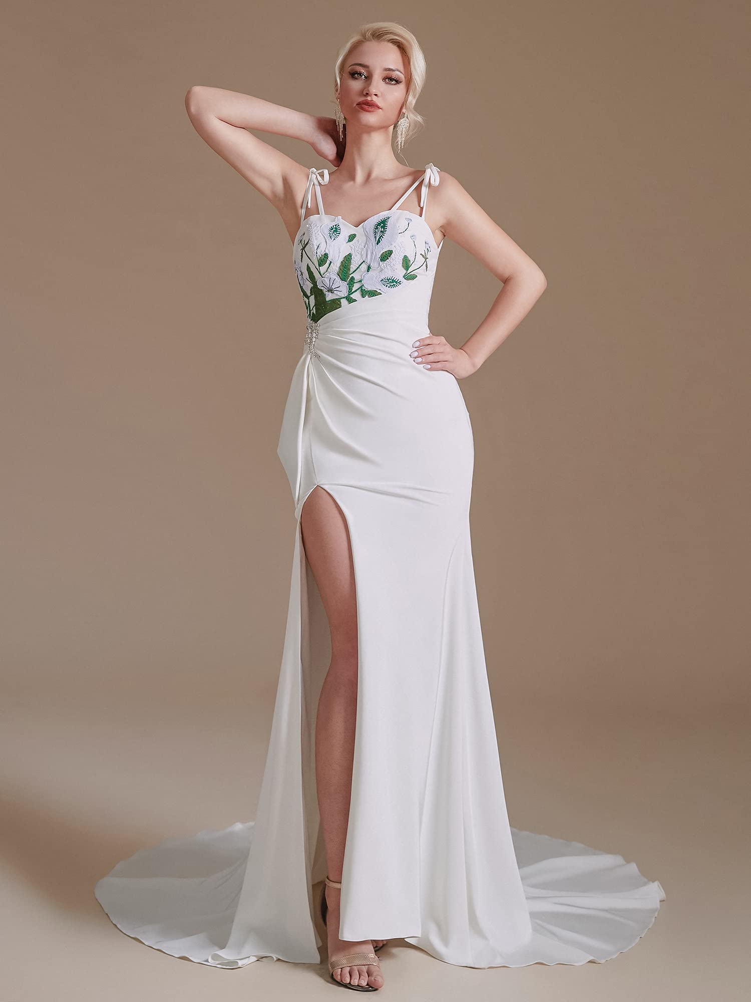 Elegant Beach Wedding Dresses for Bride - Lace Applique A-Line Evening Gown & Ball Gown | Perfect for Destination Weddings, Beach Ceremonies & Romantic Photos