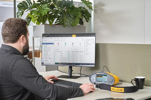 Fluke 1674 FC & 1630 Installation Multifunction Electrical Tester Kit with TruTest Software - Professional Electrician Tools for Circuit Testing & Safety Inspections