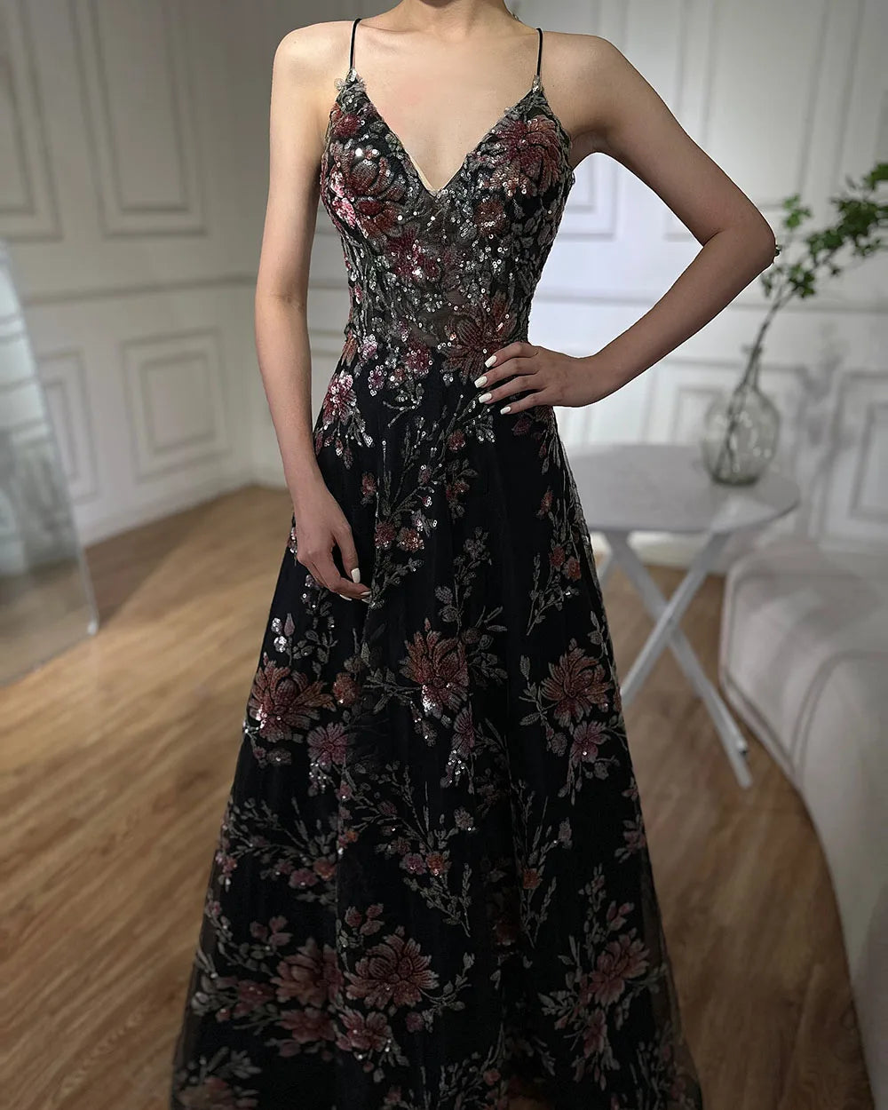 Luxury Dubai Black Beaded Spaghetti Strap A-Line Prom Dress for Formal Occasions - Perfect for Saudi Arabian Weddings, Evening Galas & Special Events LA72773