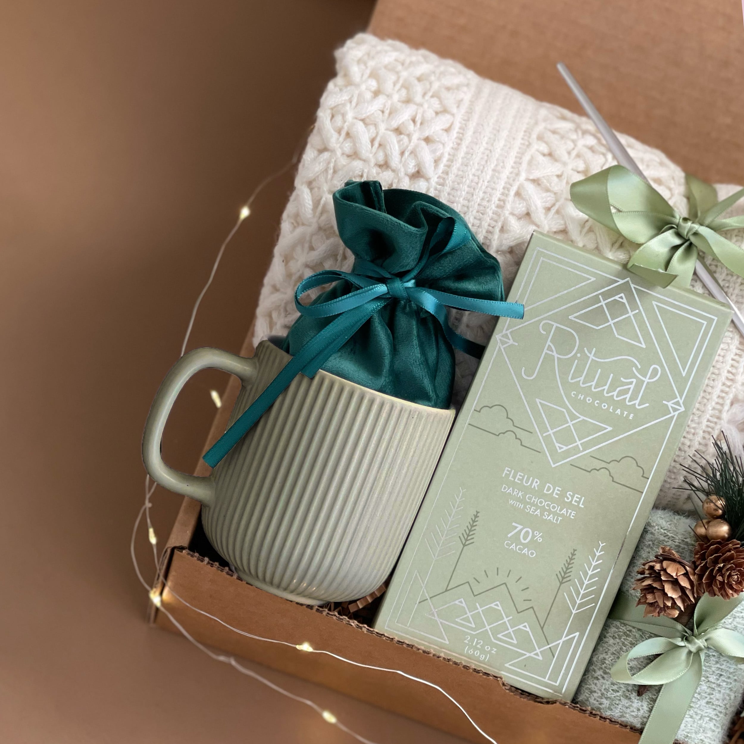 Luxury Holiday Gift Basket for Women - Boho Blanket, Ceramic Candle Holder, Cozy Socks, Mint White Tea & Live Succulent Plant | Perfect Birthday, Anniversary & Christmas Present for Her